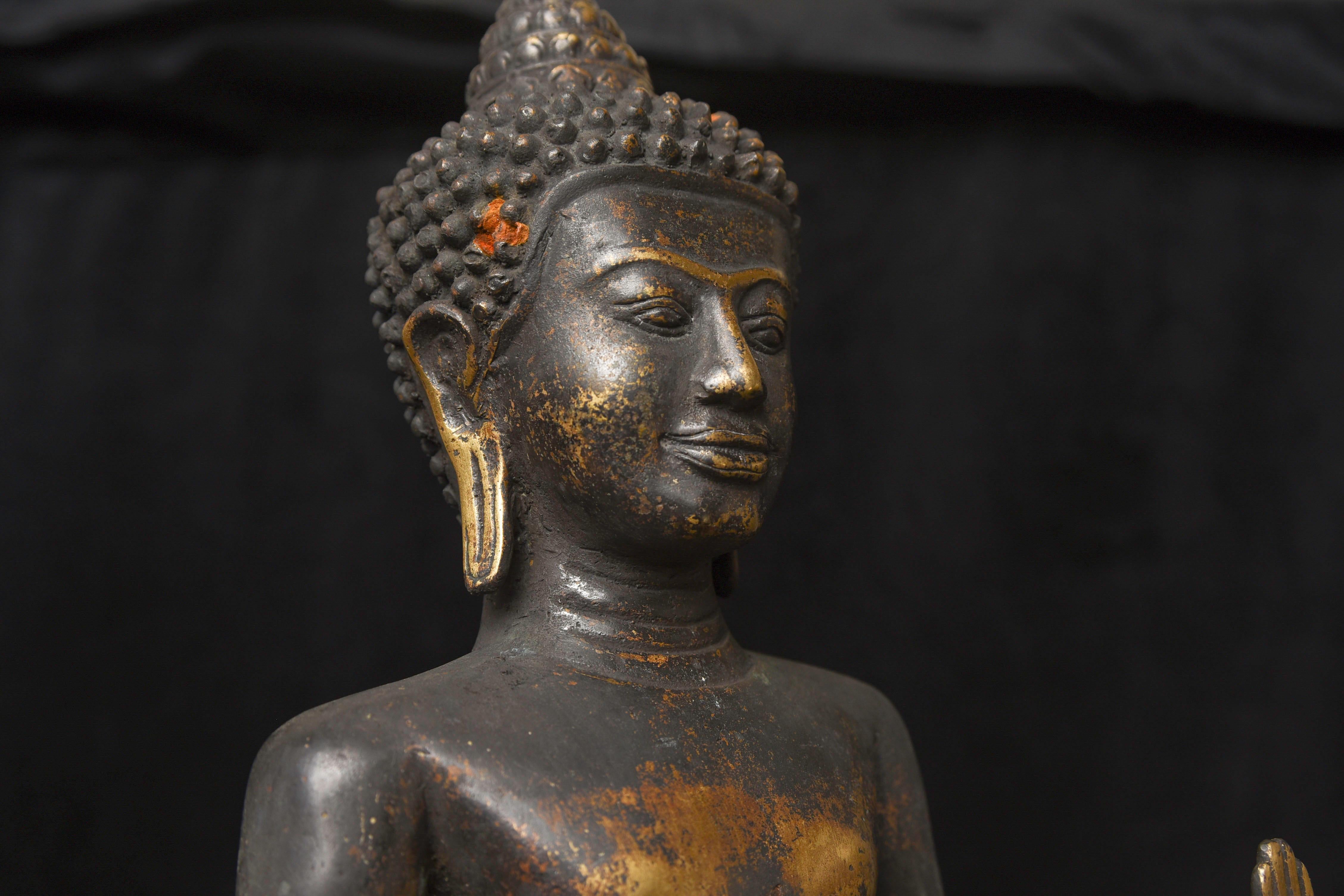  13thC. Fantastic, Southern Thai Buddha with a strong Khmer. For Sale 4
