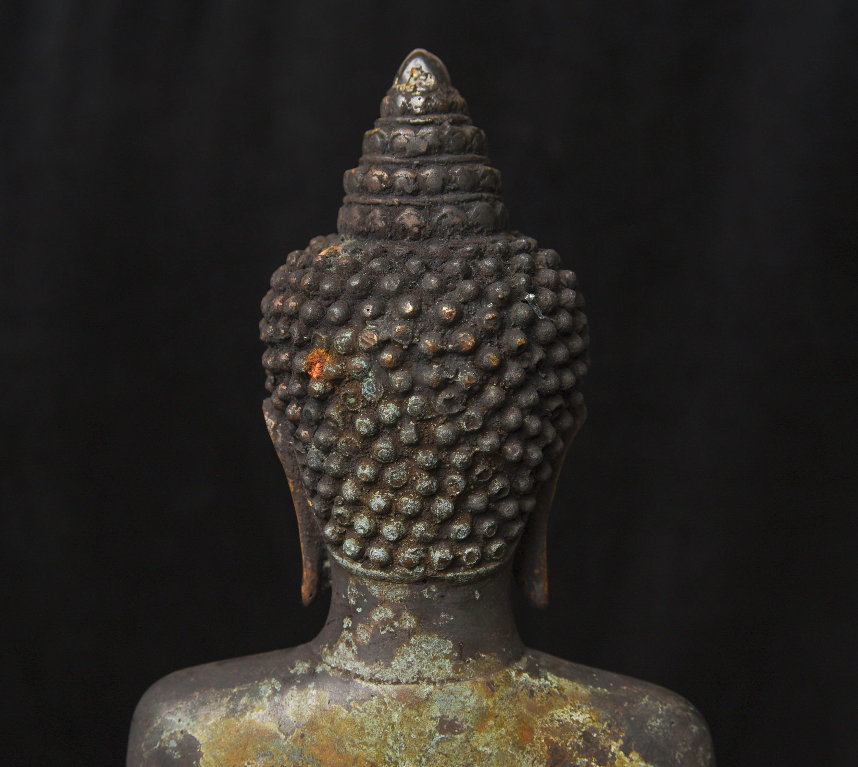  13thC. Fantastic, Southern Thai Buddha with a strong Khmer. For Sale 9