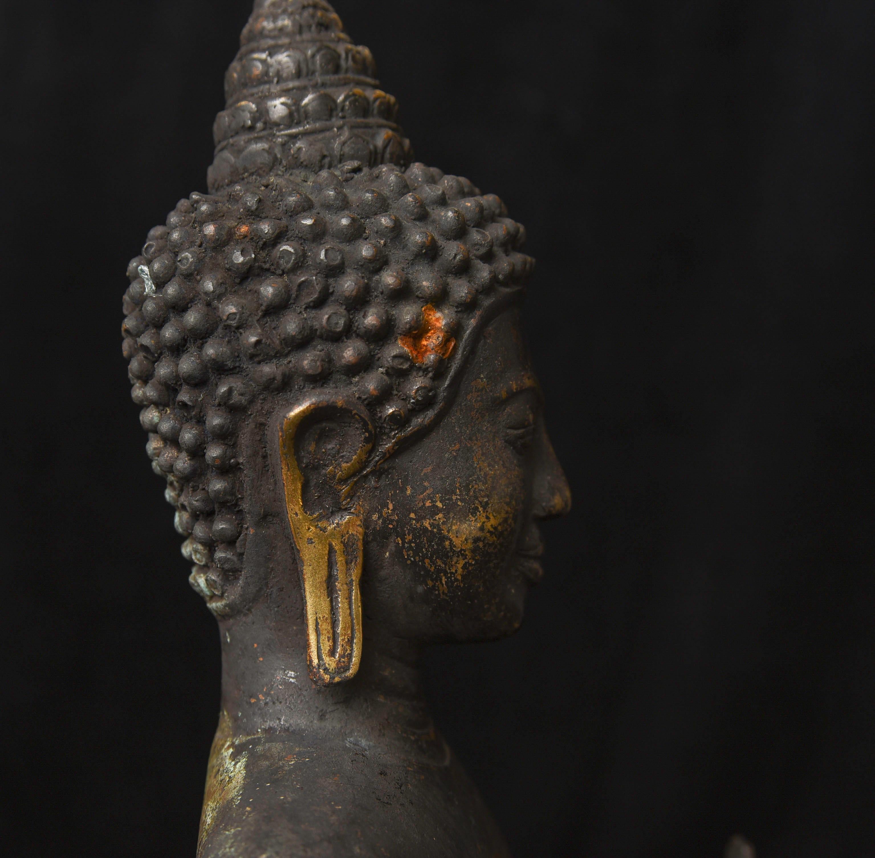  13thC. Fantastic, Southern Thai Buddha with a strong Khmer. For Sale 10