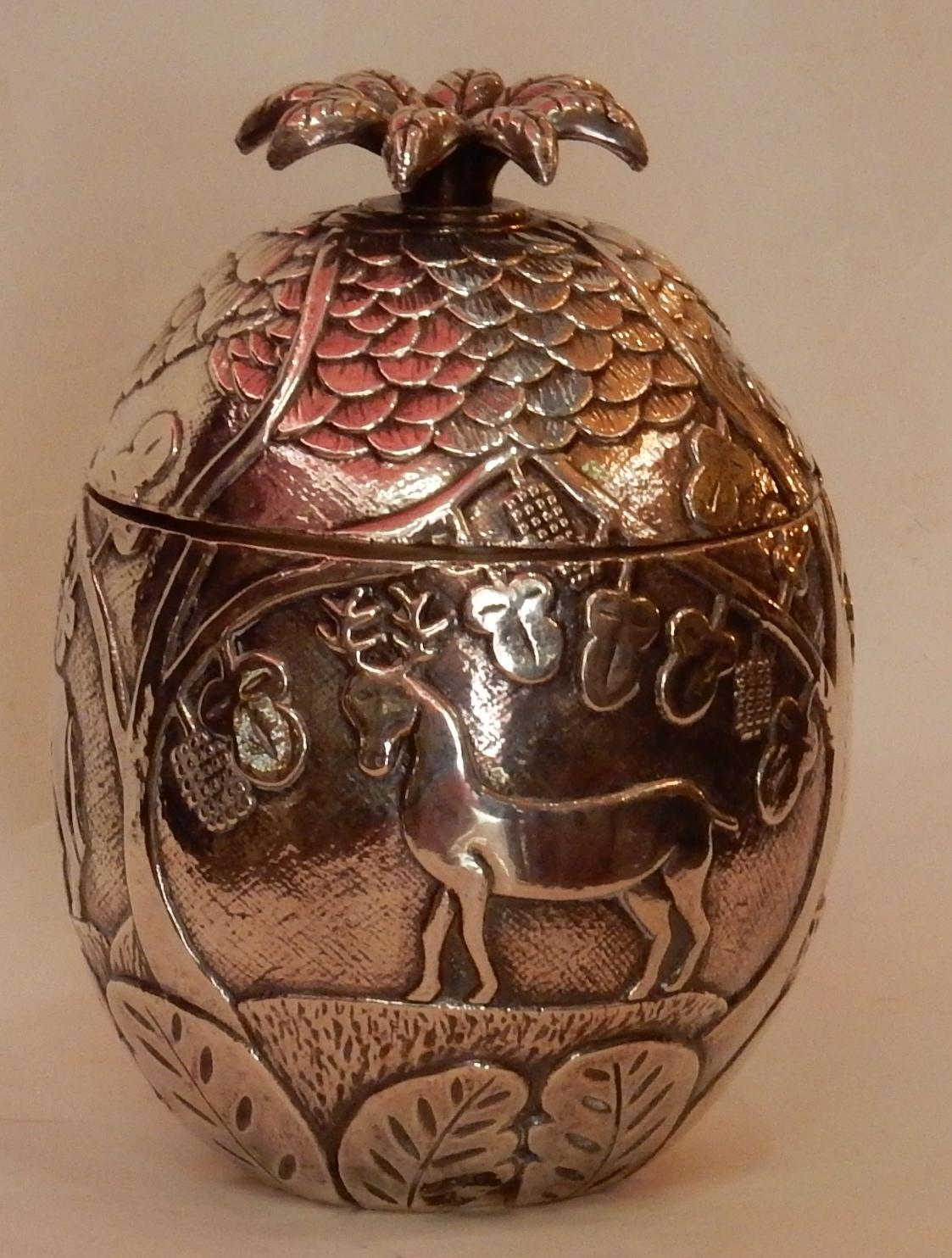 Eiskübel Ananasform Tierdekor Silber Metall Silber Metall 1950-1970 Eiskübel im Angebot 1