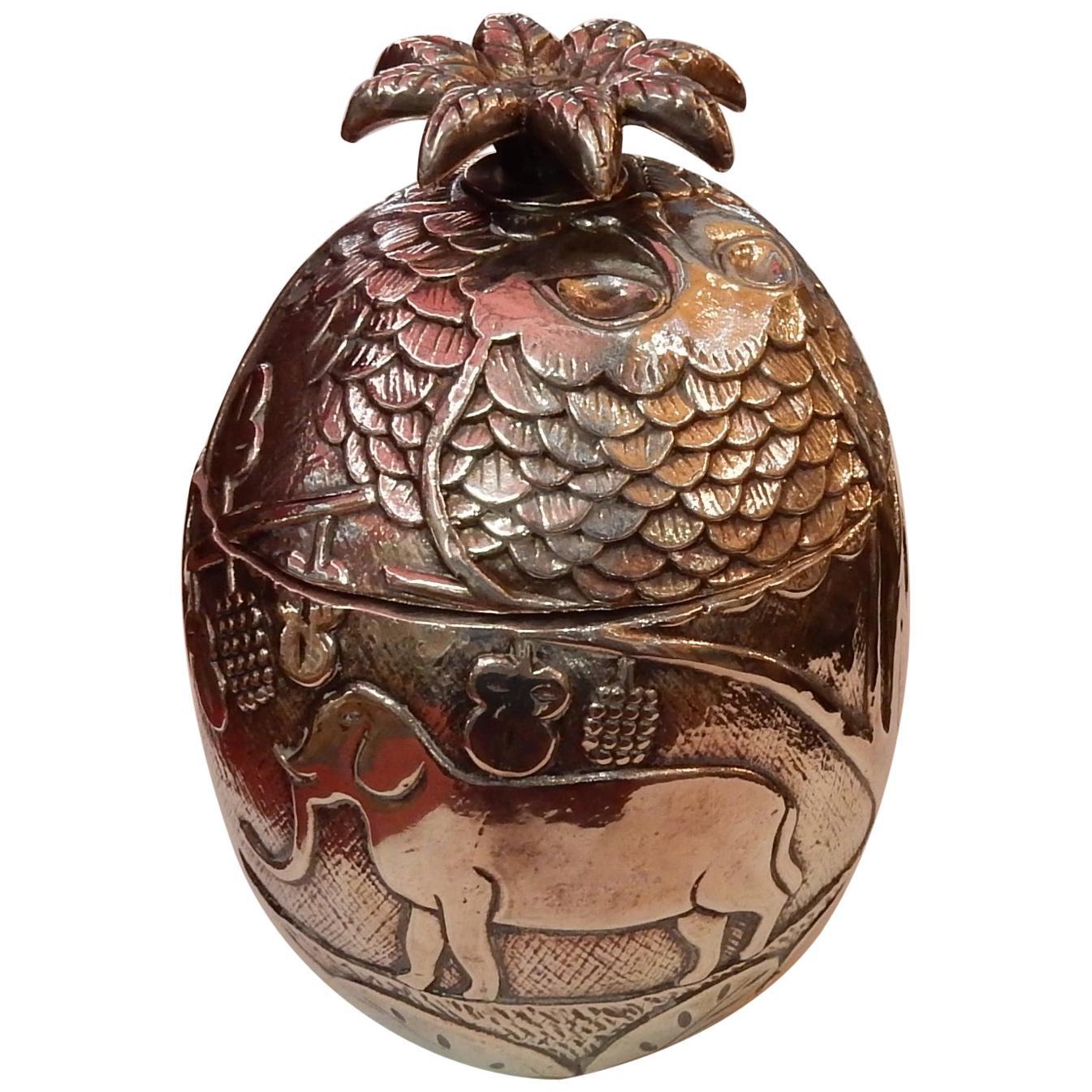 1950-1970 Secchiello per il ghiaccio a forma di ananas Decor animale in metallo argentato