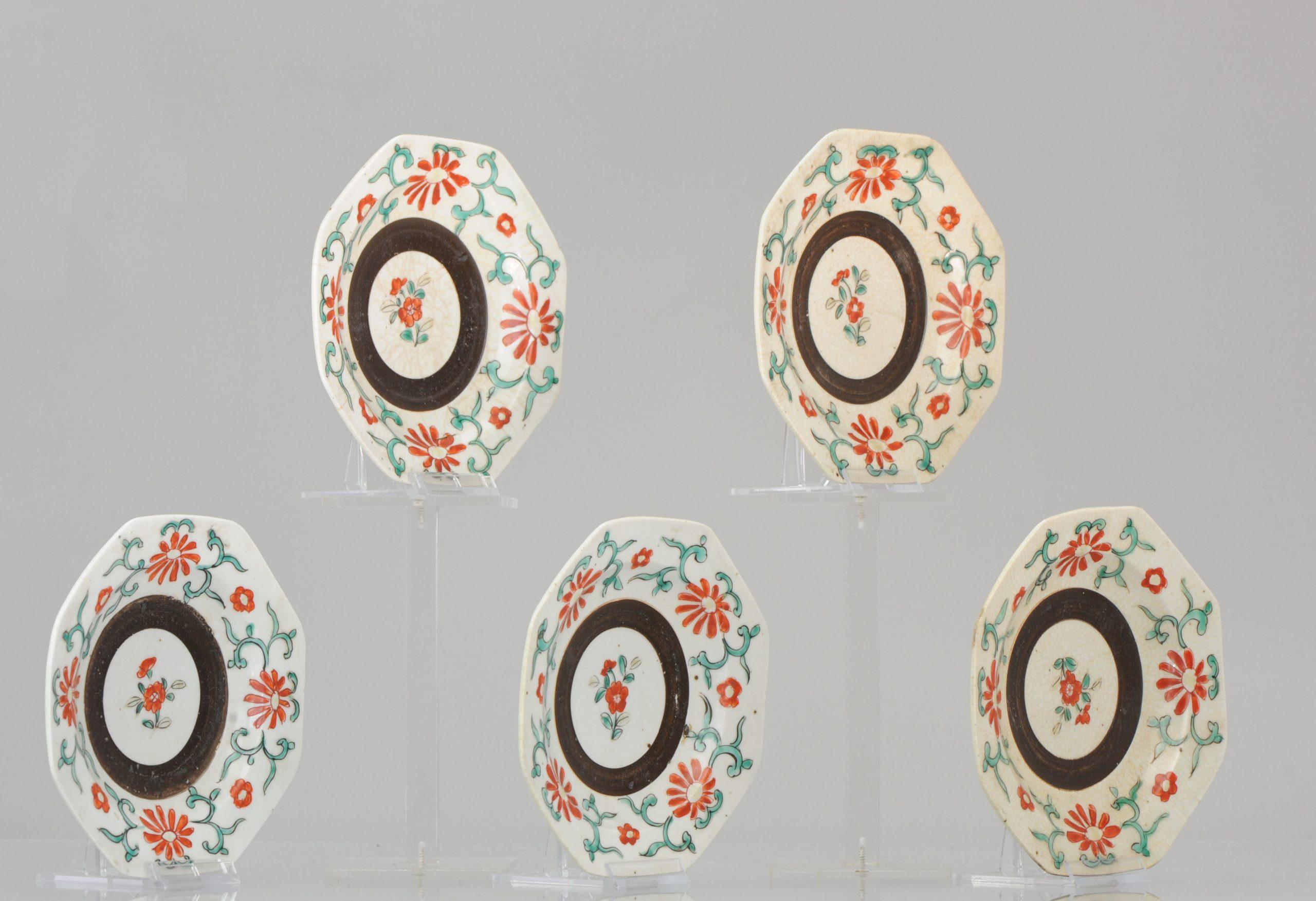 # 5 Ko-Kutani Edo Period 17th Century Japanese Porcelain Dish Arita In Good Condition For Sale In Amsterdam, Noord Holland