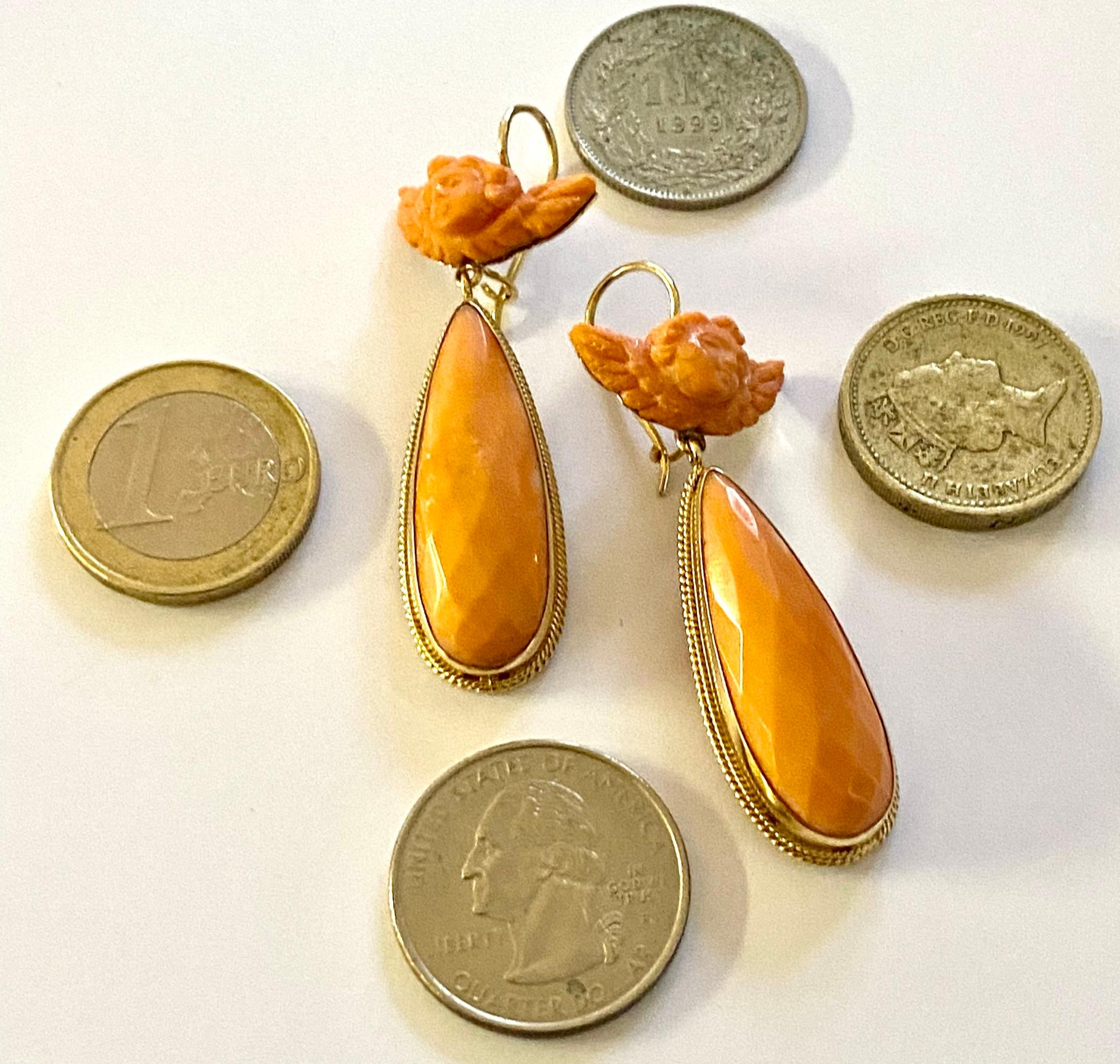 Women's 585/ Gold Earrings, Red Coral, 2x Angel Head & Billed Level, Italy, 1965 For Sale