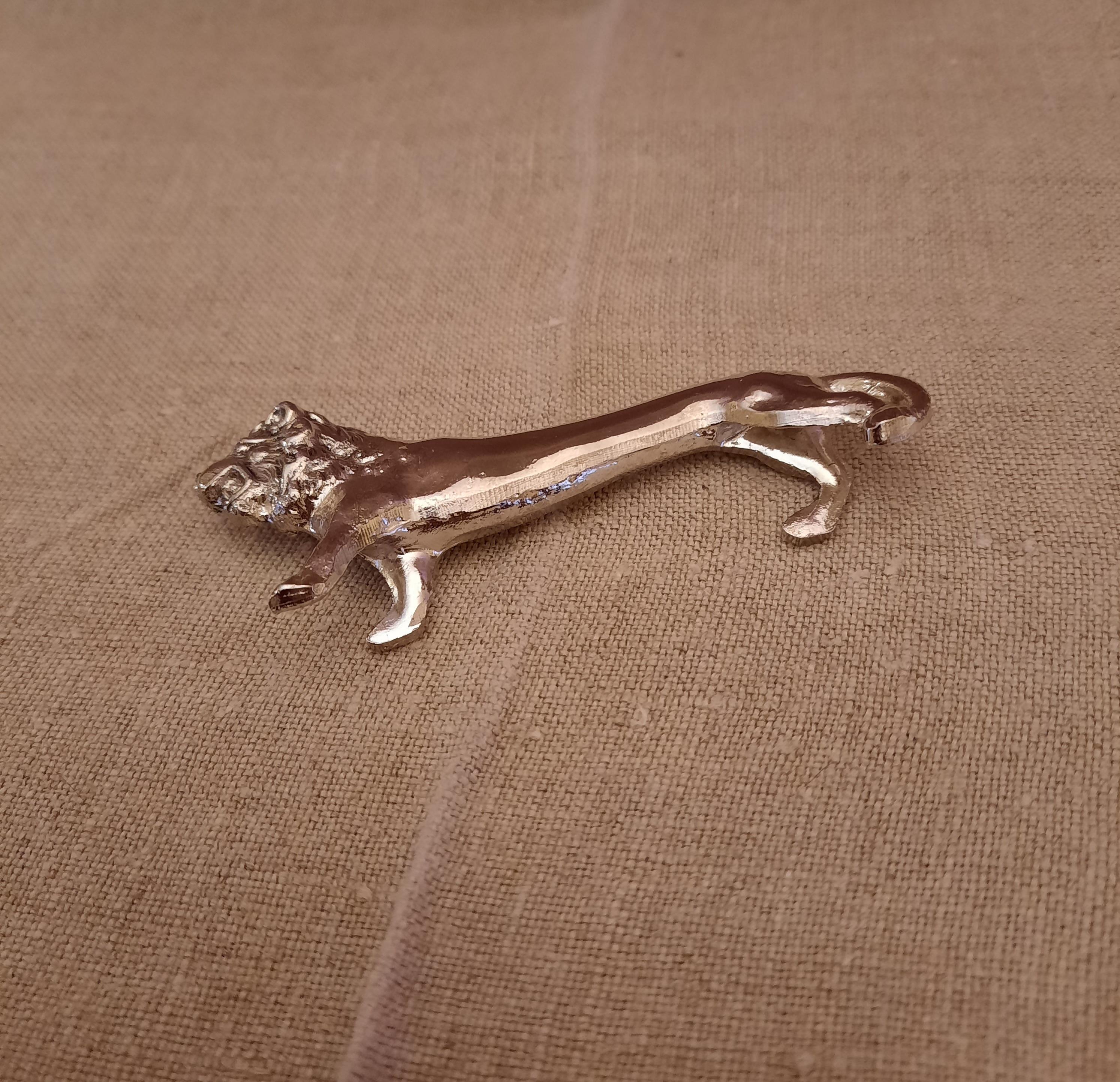 8 French Vintage Lion Silver Plated Knife or Chopstick Rests In Good Condition In London, GB