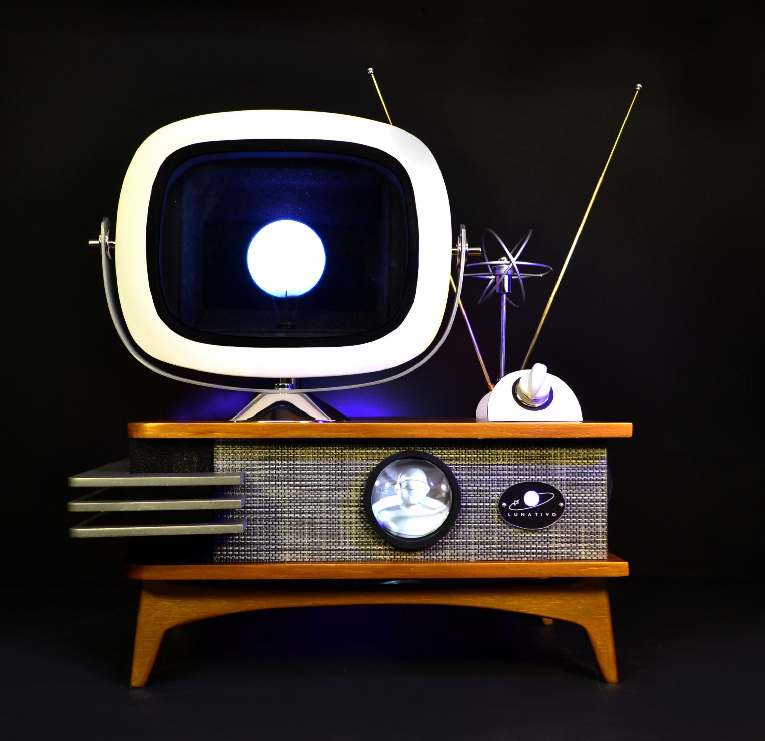 American Art Donovan / Kinetic, Illuminated, Moon Tv Sculpture, Midcentury/Atomic Age For Sale