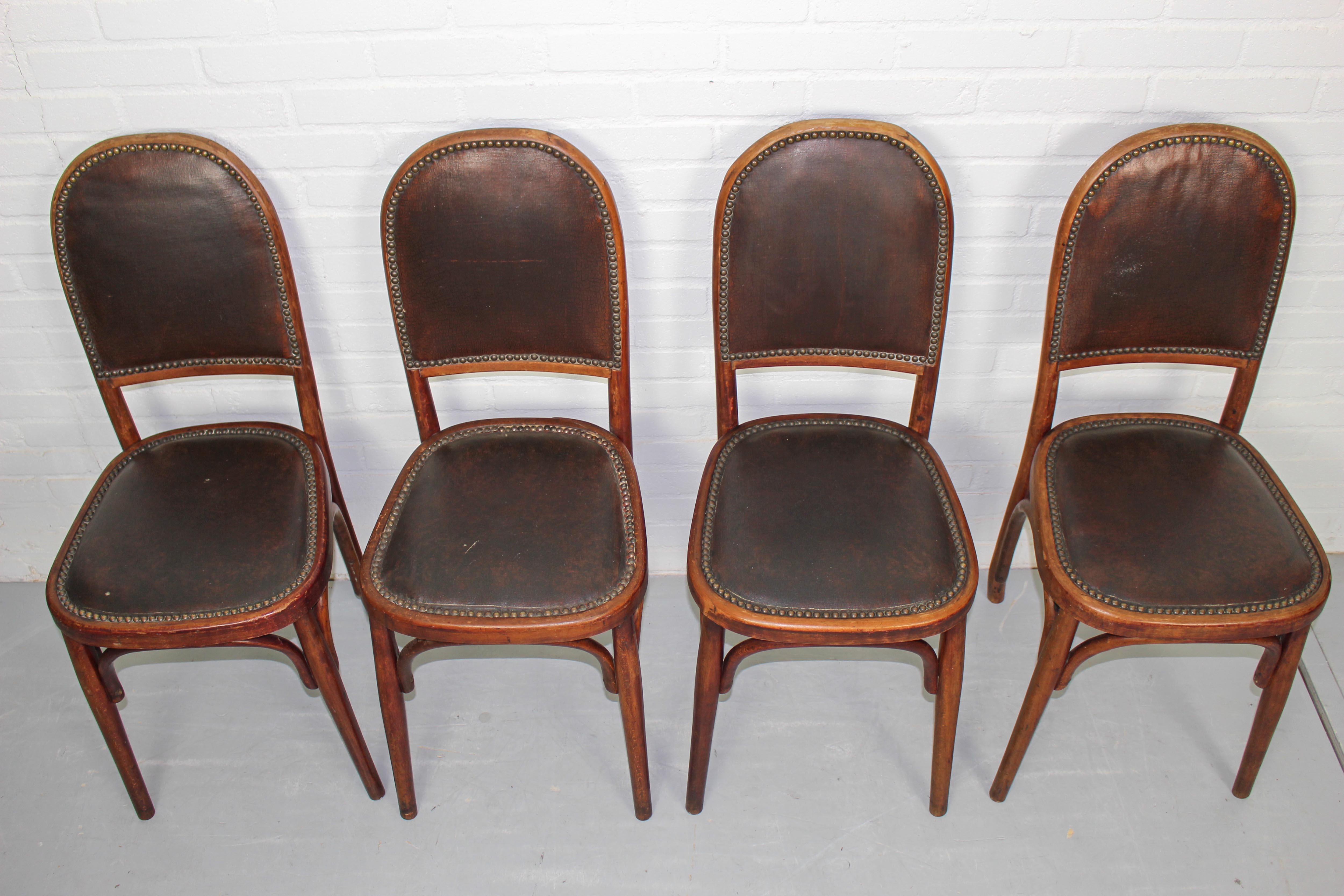  Art Nouveau Bentwood and Leather Dining Room Set from Fischel, c1910 For Sale 4