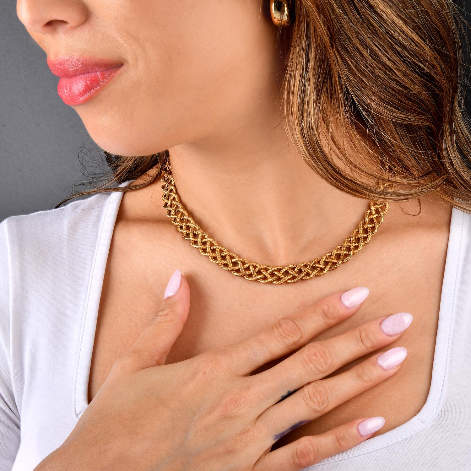 \ Buccellati Vintage 18K Yellow Gold Woven Collar Necklace In Excellent Condition For Sale In Miami, FL