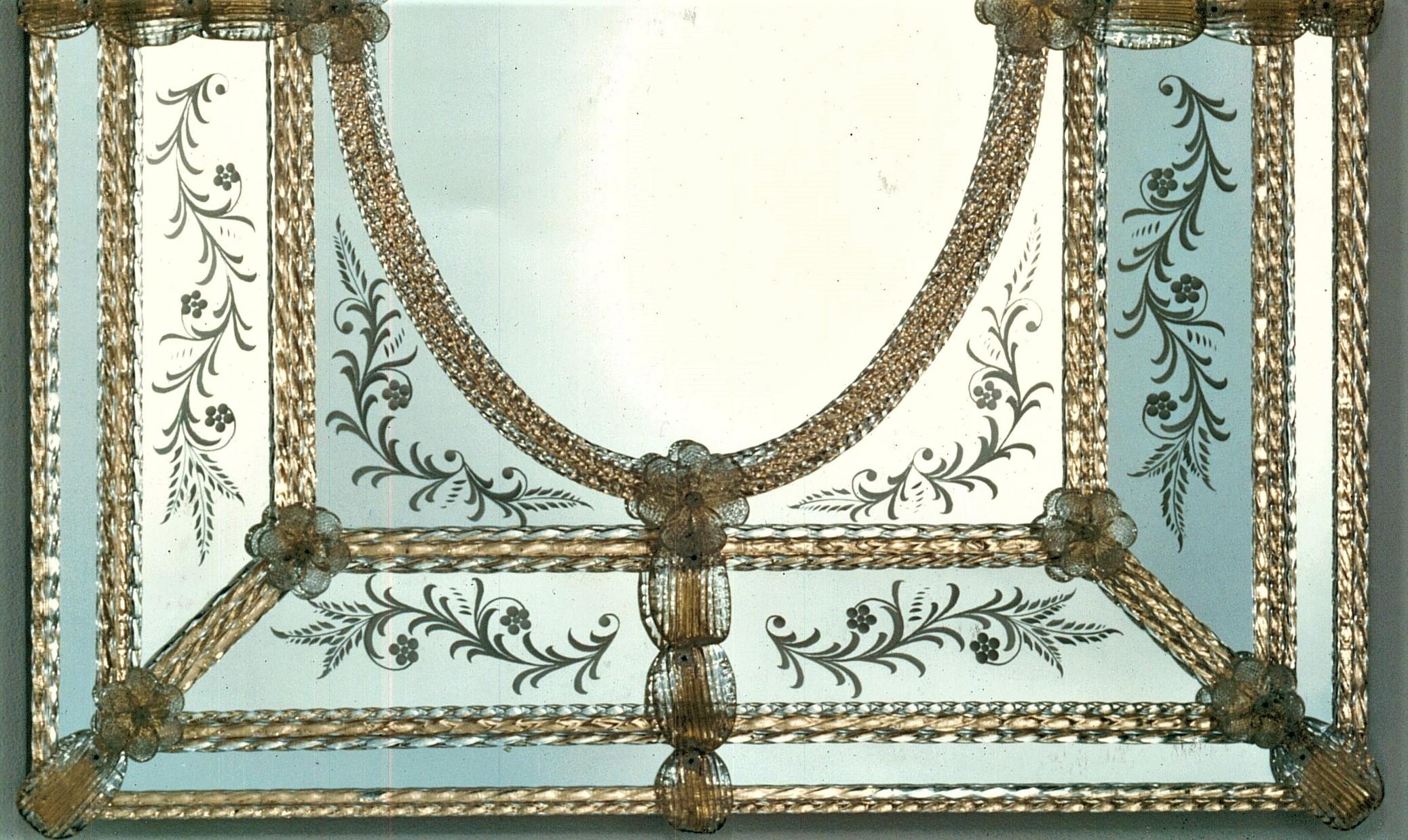 „Canova“-Spiegel aus Muranoglas im venezianischen Stil von Fratelli Tosi, hergestellt in Italien (Italienisch) im Angebot