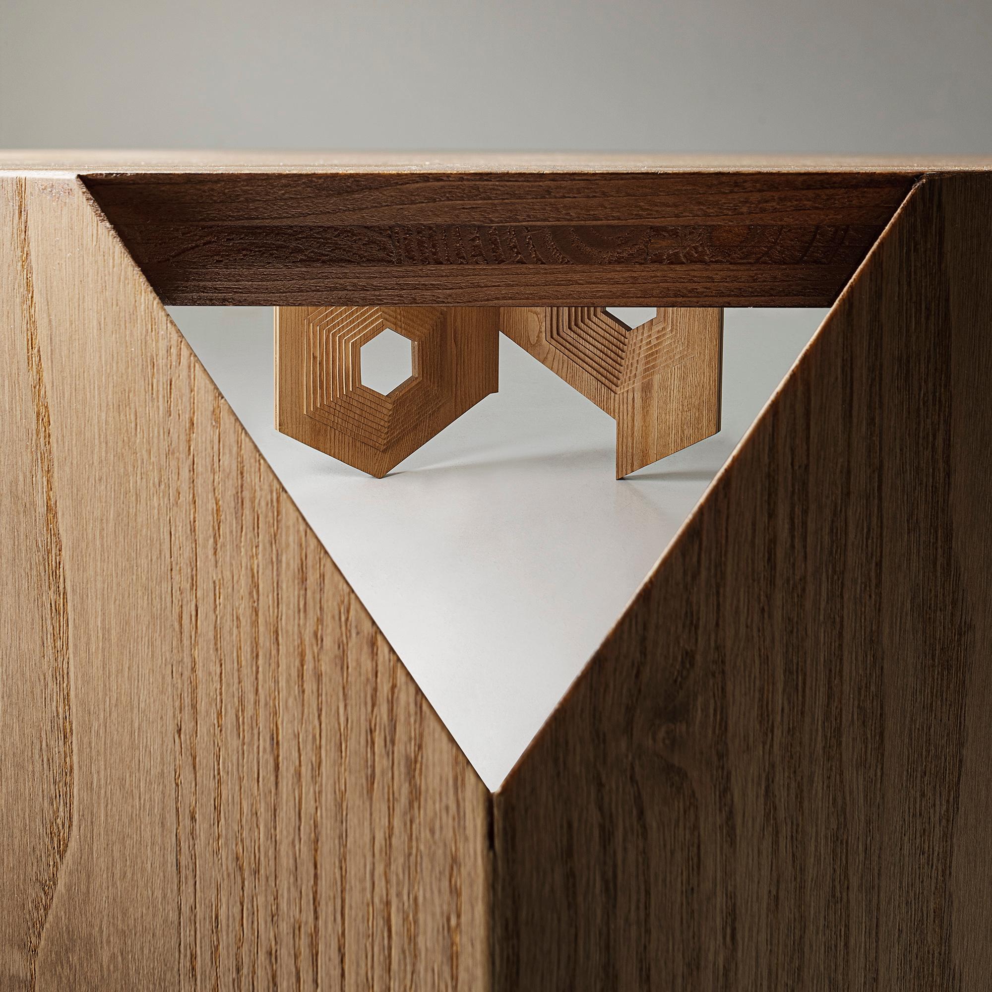 Sculpturales bois de design moderne  Table fabriquée à la main en Italie par Sebastiano Bottos en vente 1