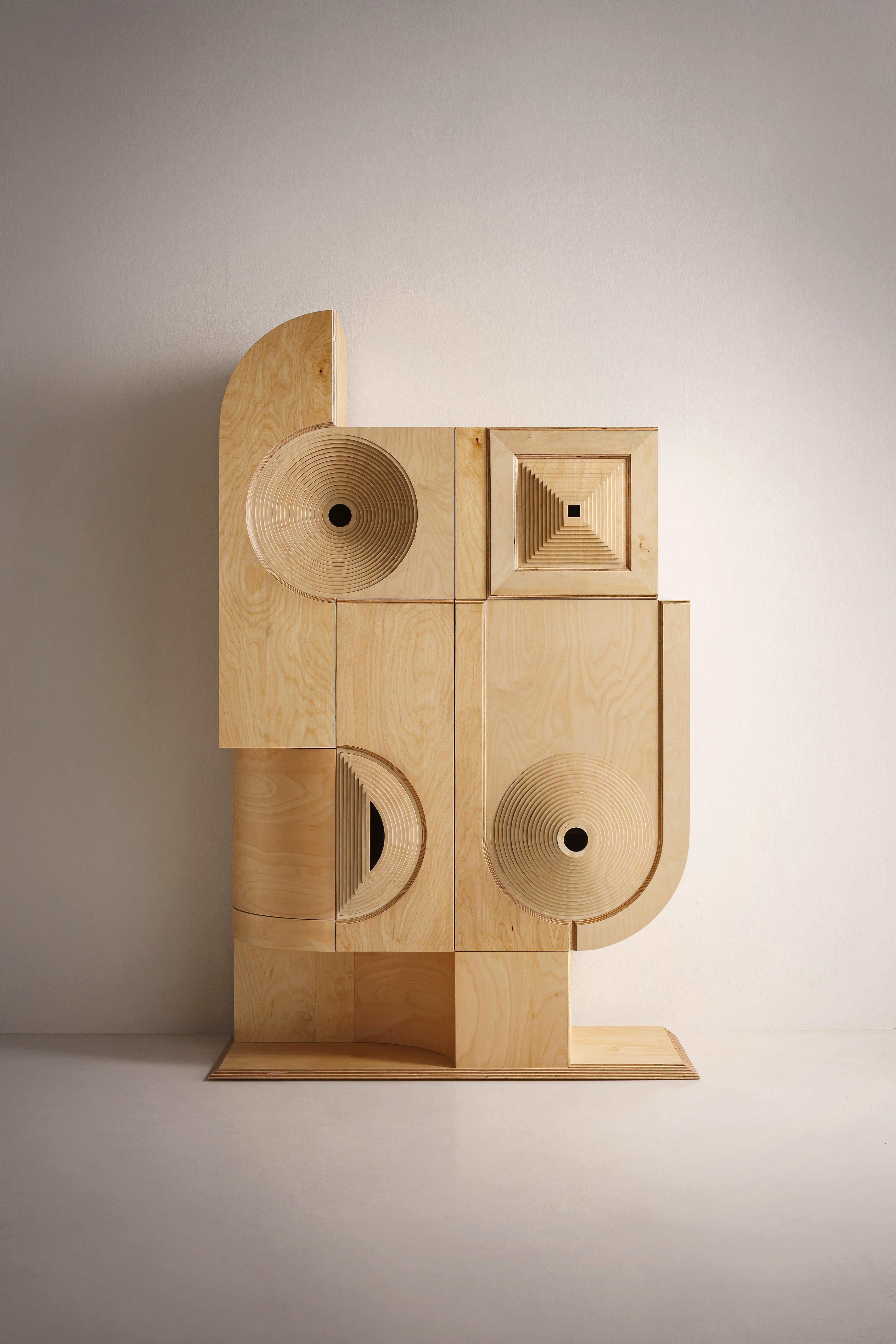 „Esme-Ralda“ Modernes skulpturales geschwungenes Sideboard aus Holz, hergestellt in Italien im Zustand „Neu“ im Angebot in Pordenone, IT