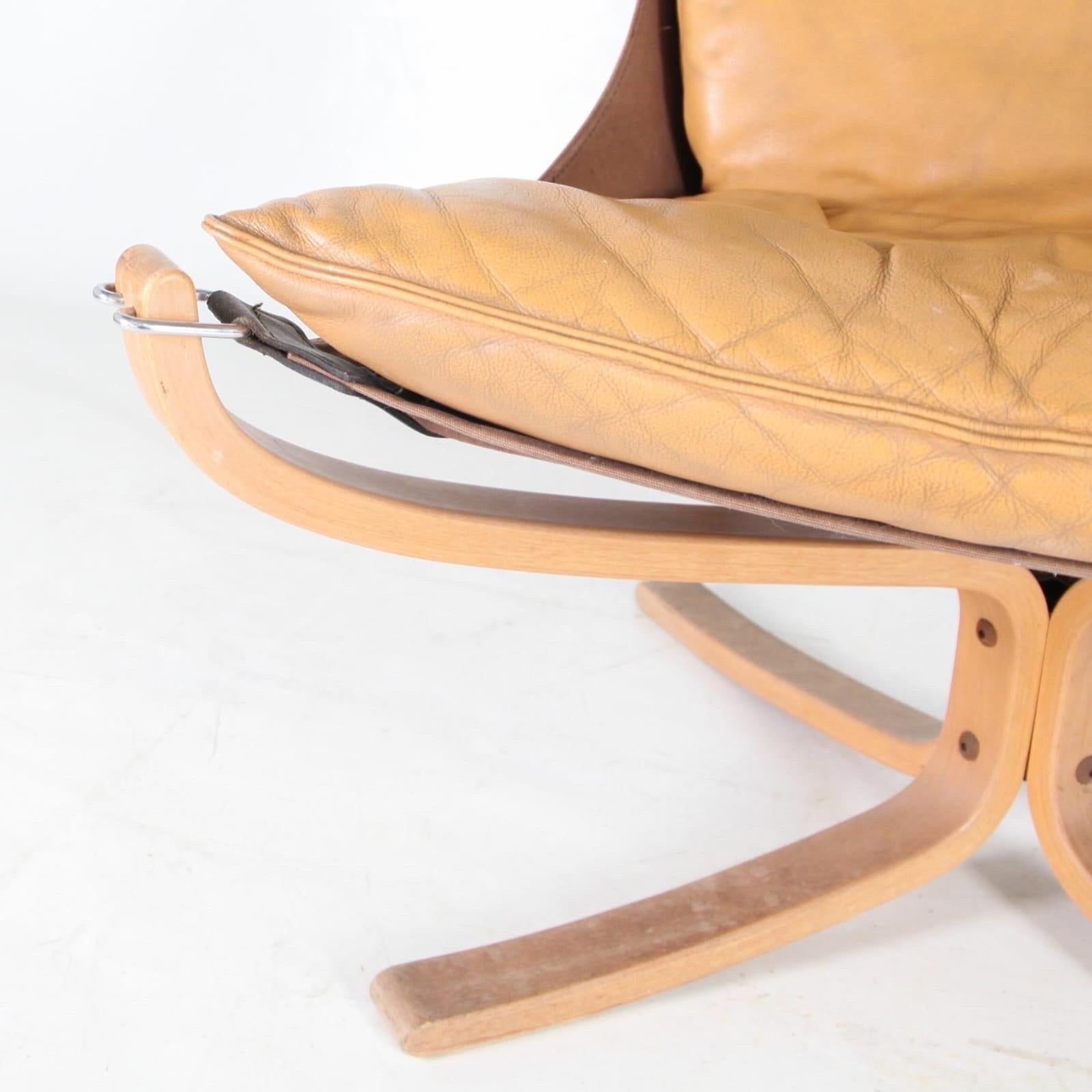 Leather « Falcon » chair by Sigurd Ressell