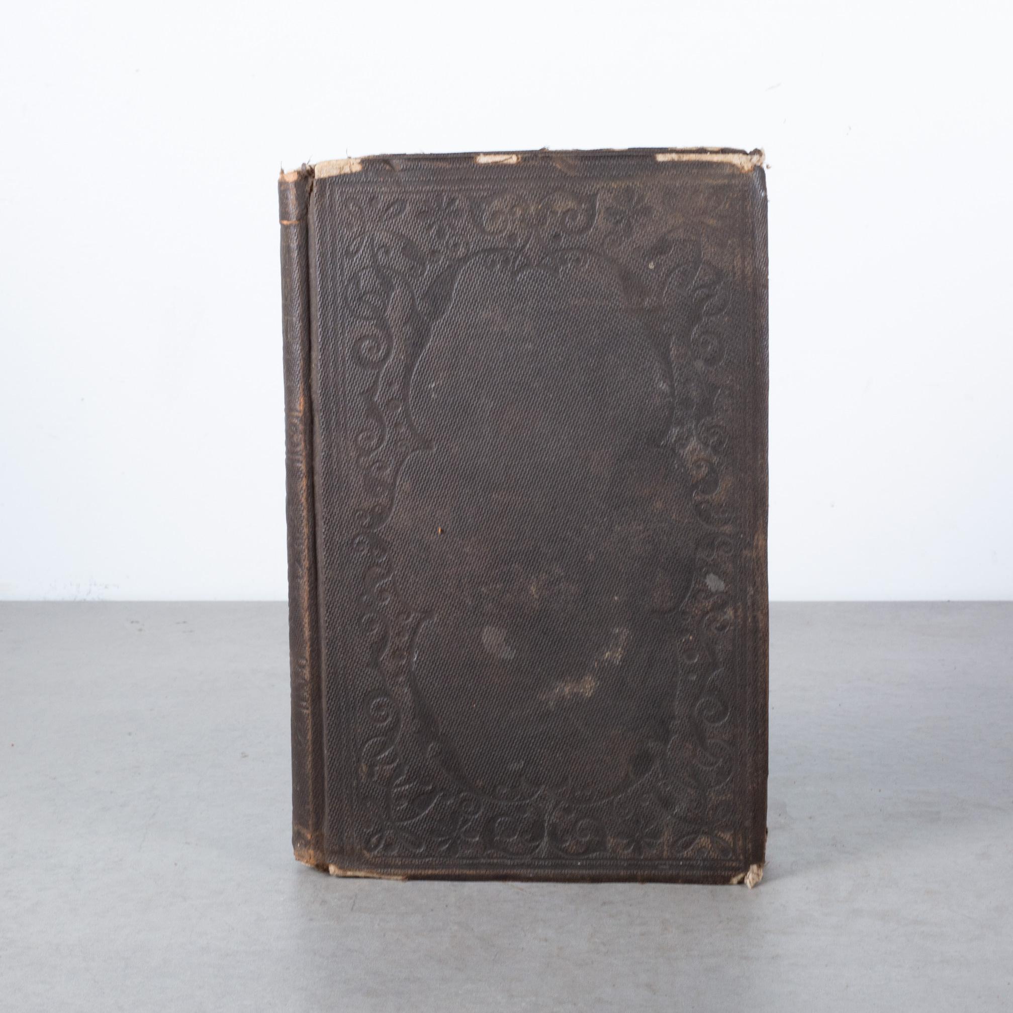 The Collective of 19th c. Livres reliés en cuir vers 1822-1908 en vente 3