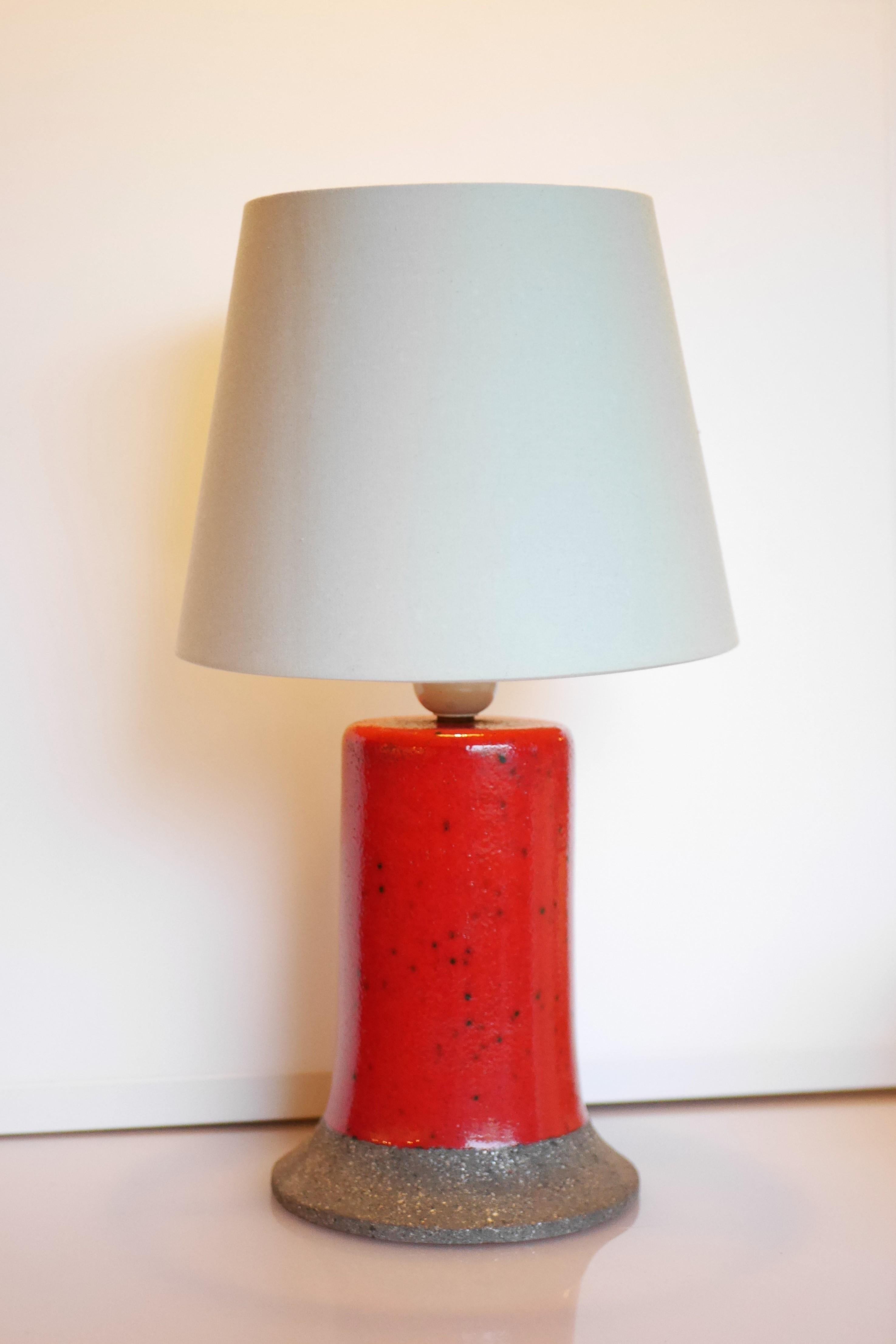 Table lamp by Nittsjö, a bright red pottery lamp By Thomas Hellström For Sale 4