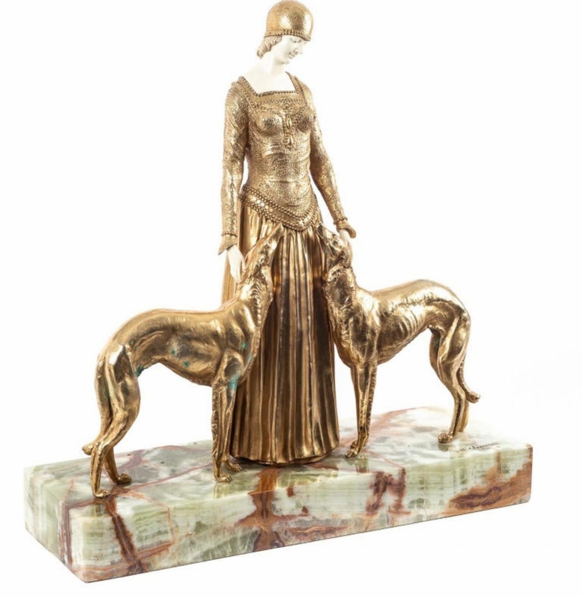 European school, fles. from the 20th century.
Friends forever.
Art Deco style chryselephantine sculpture in bronze and ivory after model by D.H. Chiparus ( signed) on agate base.
Attach Cites certificate.
Measures: 63 x 59 x 20 cm.
very good