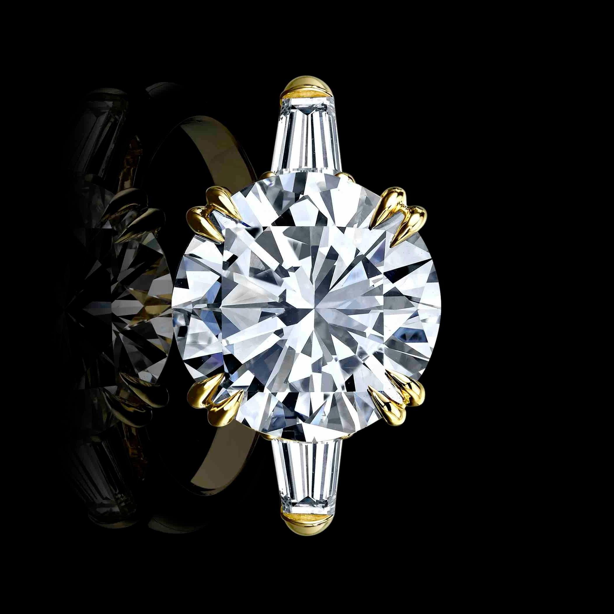 Round Cut GIA Certified 5.17ct, Round Brilliant Diamond Set in 18k Gold