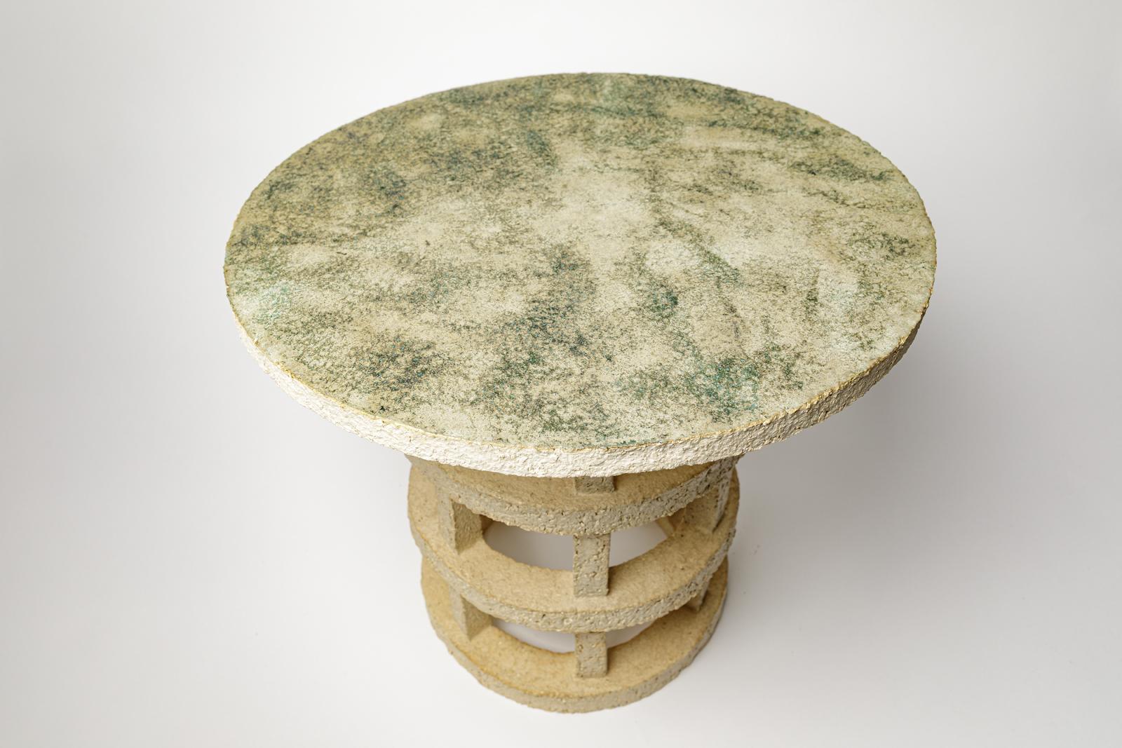 « Gloriette » table in raw stoneware with green glazed top by Denis Castaing. In New Condition For Sale In Saint-Ouen, FR