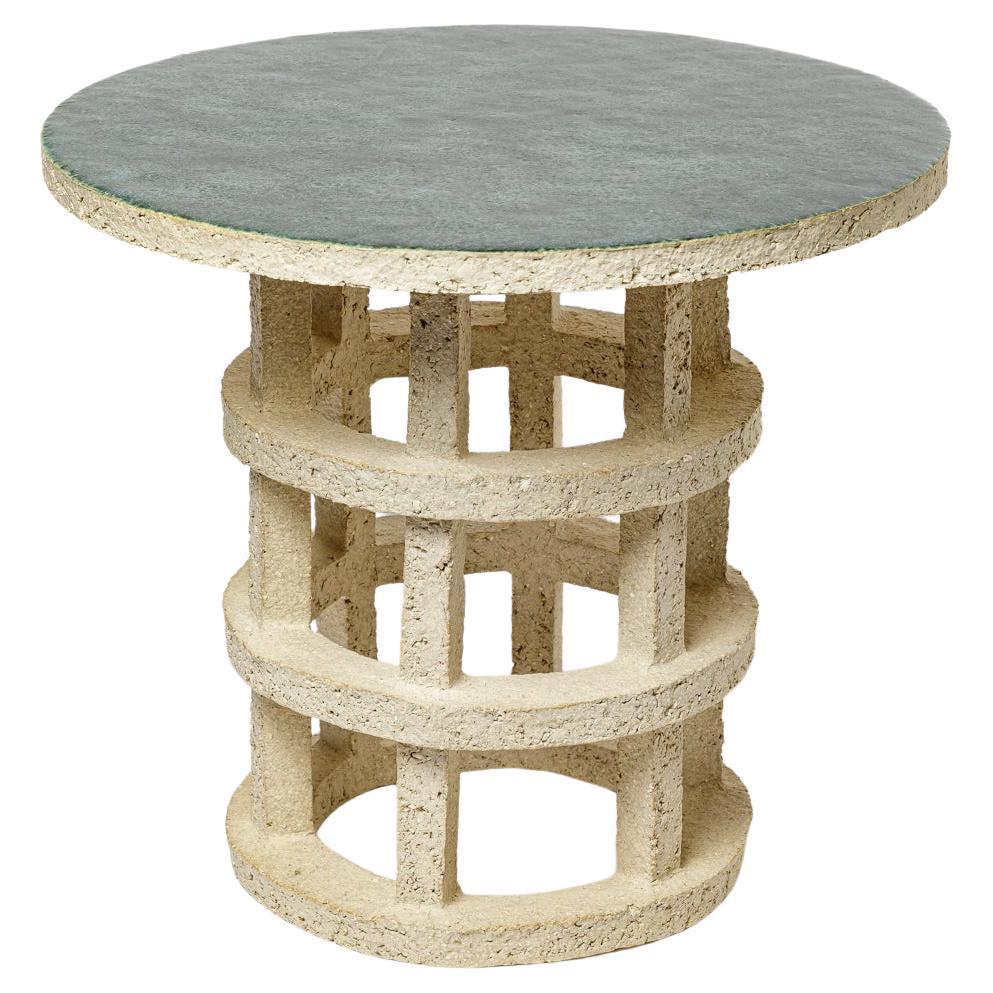 " Mesa " Gloriette " de gres crudo con tapa esmaltada en verde, de Denis Castaing.