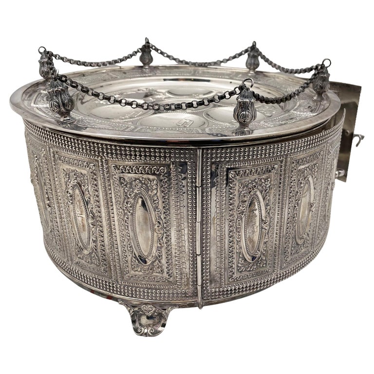 מצה Matza Holder Passover Sterling Silver Seder Plate For Sale at 1stDibs