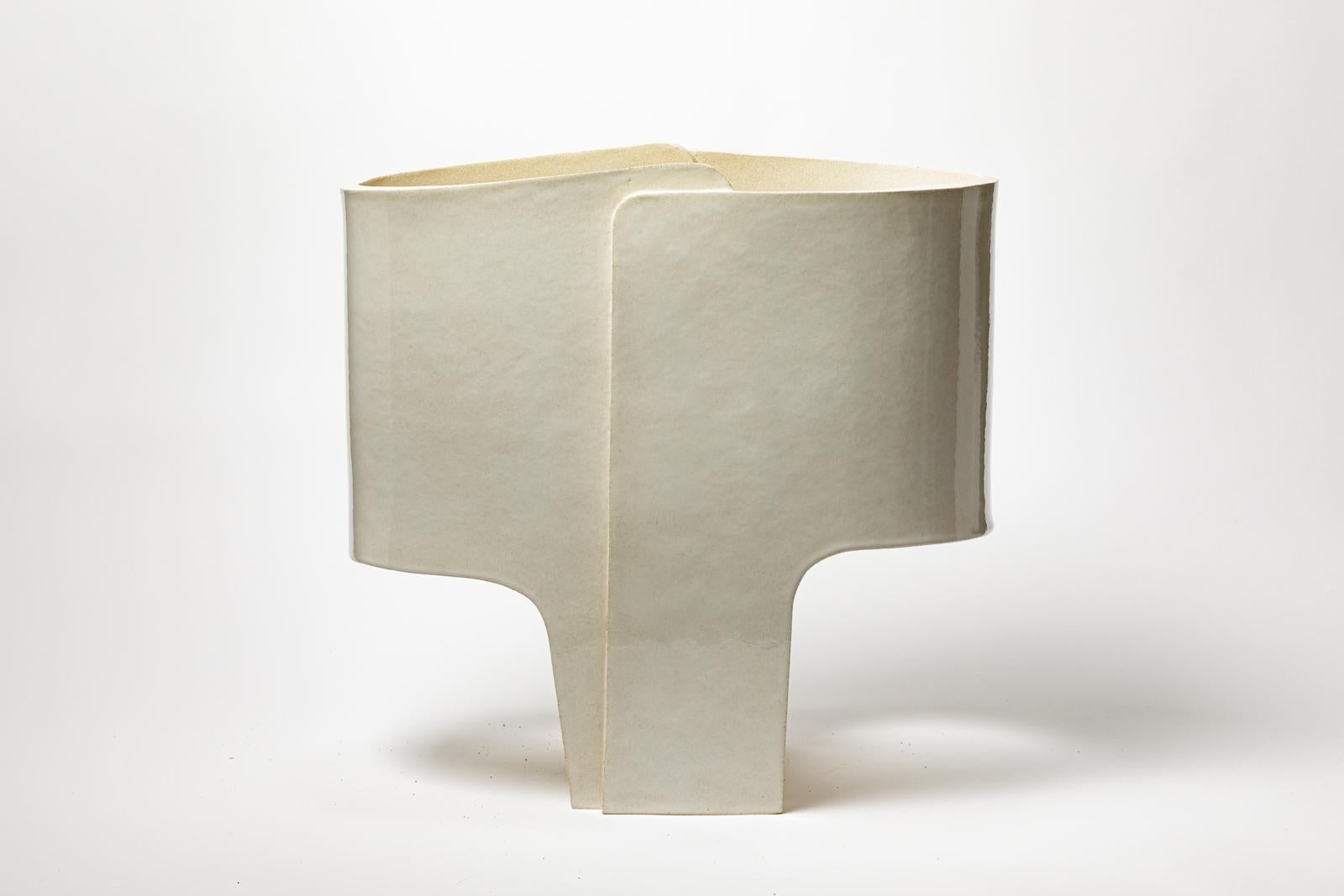 Beaux Arts « Nocta_01 » table lamp in white glazed stoneware by Denis Castaing, 2025. For Sale