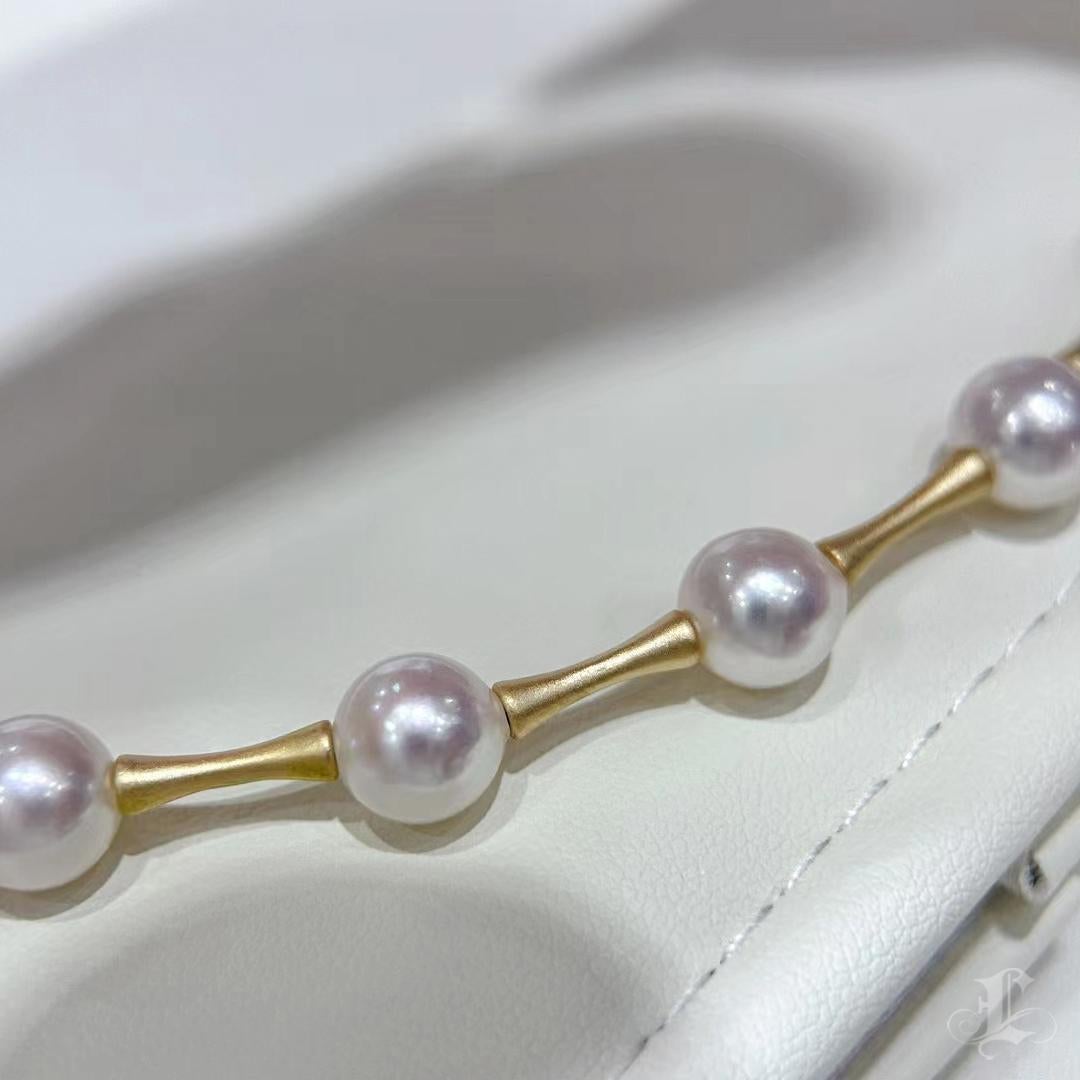 De las mujeres 【 Geometría Esculpida】Collar de Perlas Akoya con Barra Lineal de Oro en venta