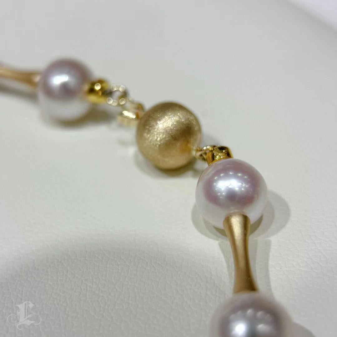 【 Geometría Esculpida】Collar de Perlas Akoya con Barra Lineal de Oro en venta 3