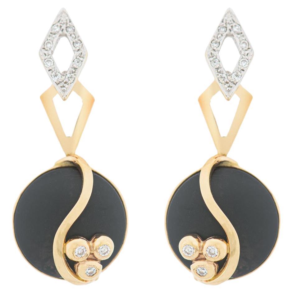 " Sfinx " Earrrings in White 
Rose Gold with VVS1 E/F Brilliants and Onyx. For Sale