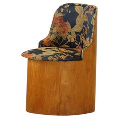 Silla sueca Stump / "Kubstol" de pino y tapicería floral, mediados del siglo XX