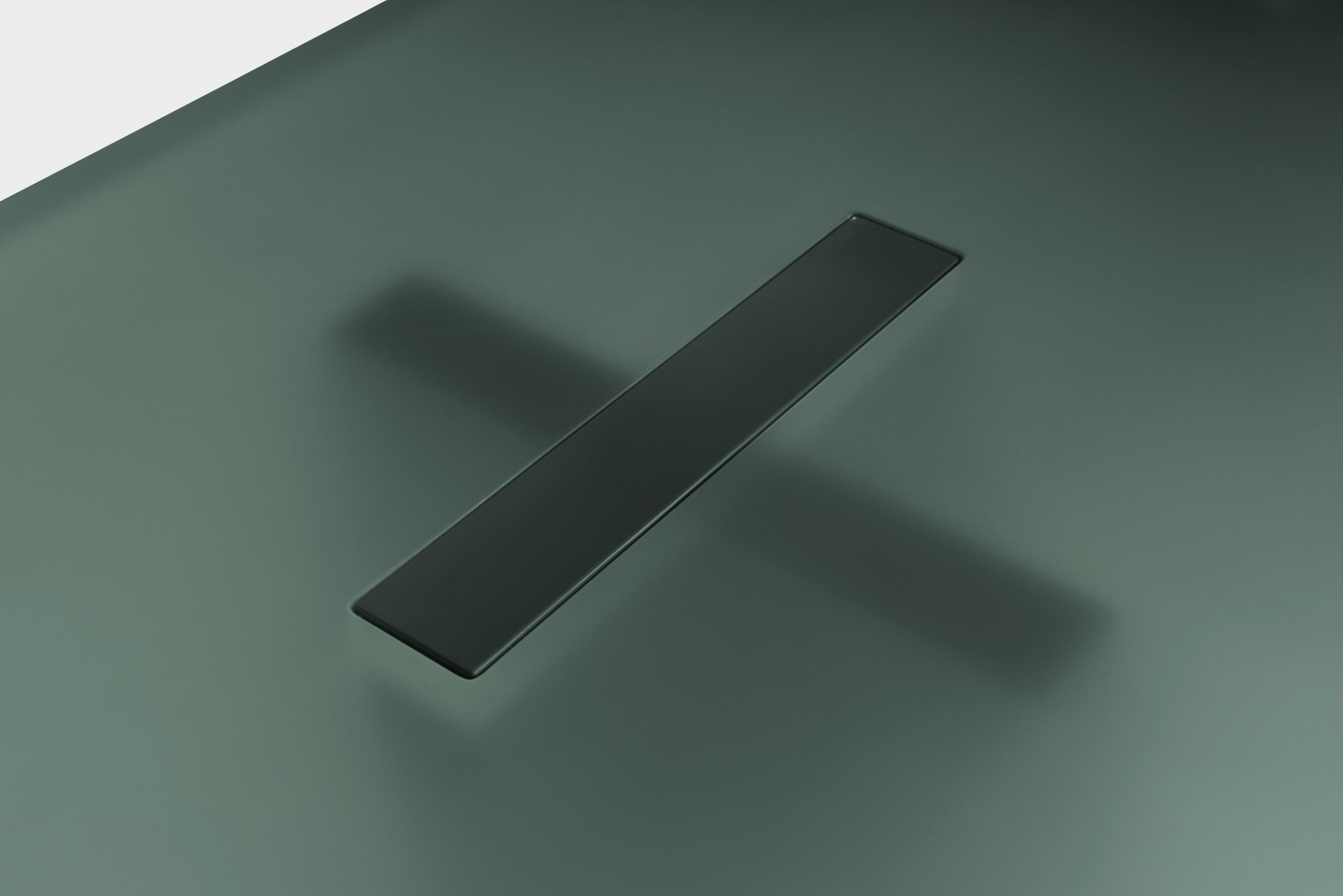 Mesa ++, Mesa de comedor de resina de Laurids Gallée Europeo en venta