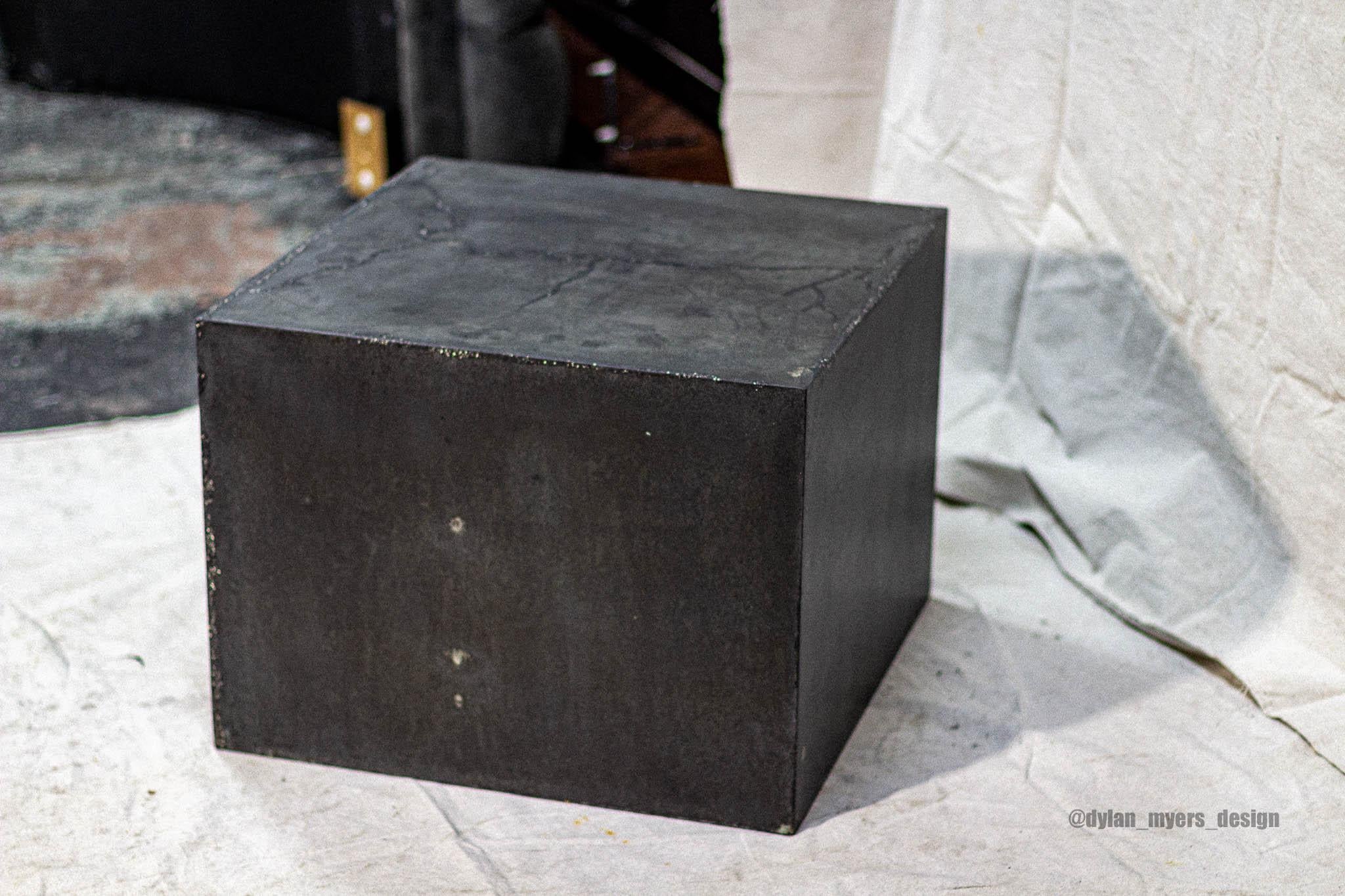 concrete cube table