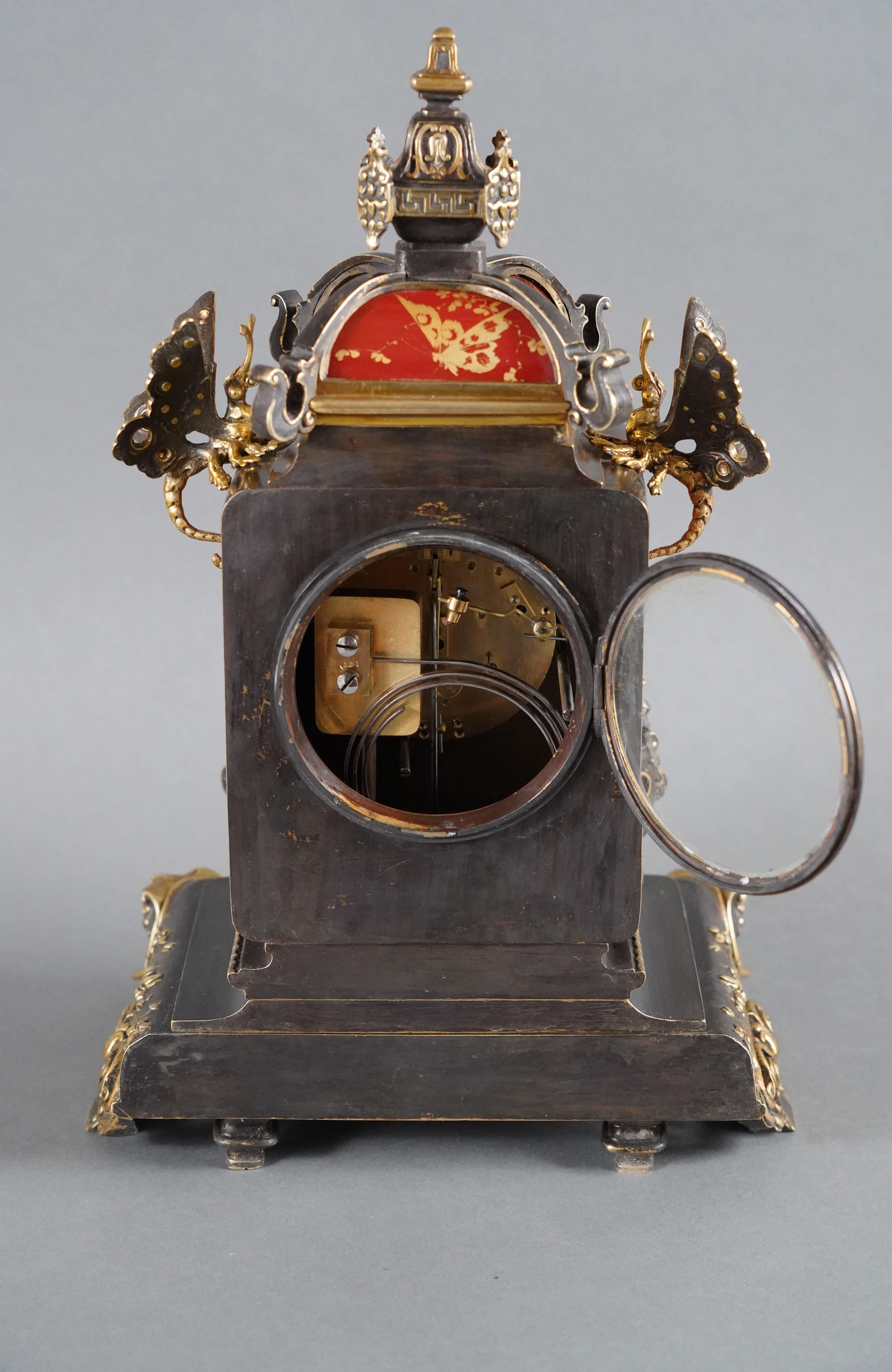 « The Musician » Japanese style Clock attr. to L'Escalier de Cristal, FR, c.1890 For Sale 1