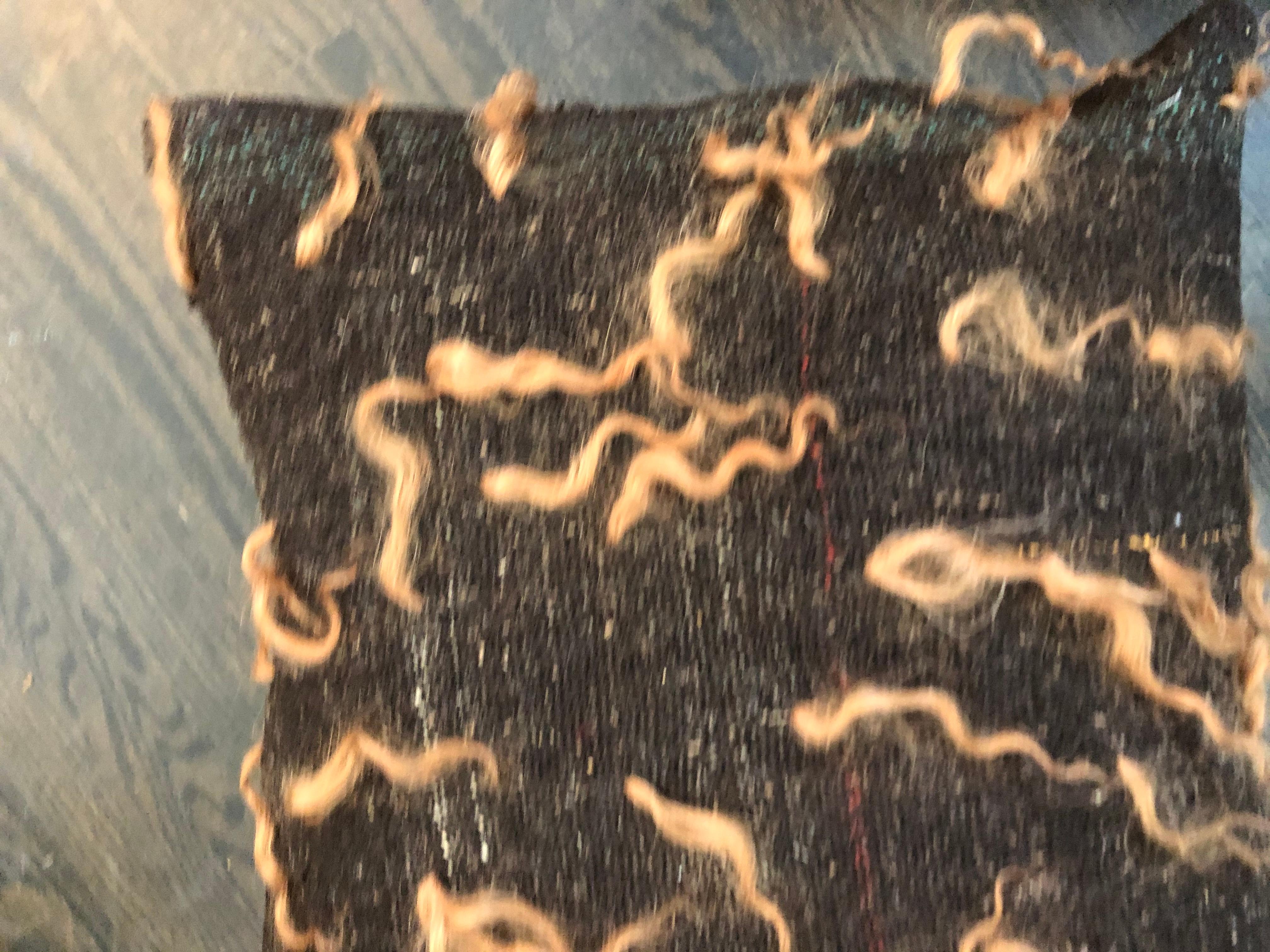 italien L'oreiller en laine marron « Unico » de Le Lampade en vente