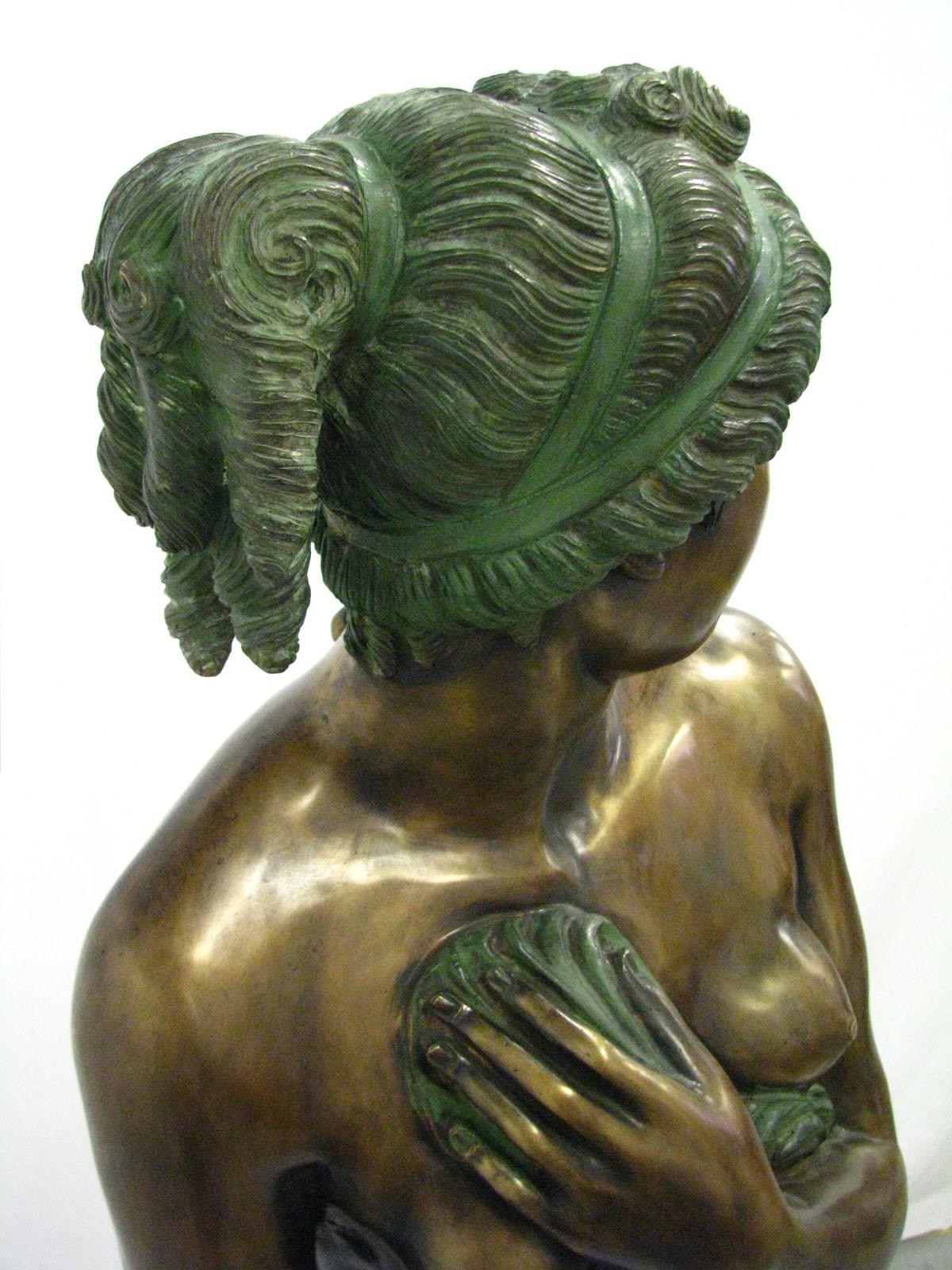 Sculpture en bronze « Vénus Italica » signée « Canova » en vente 3