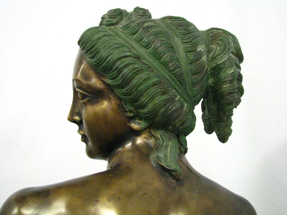 Sculpture en bronze « Vénus Italica » signée « Canova » en vente 4