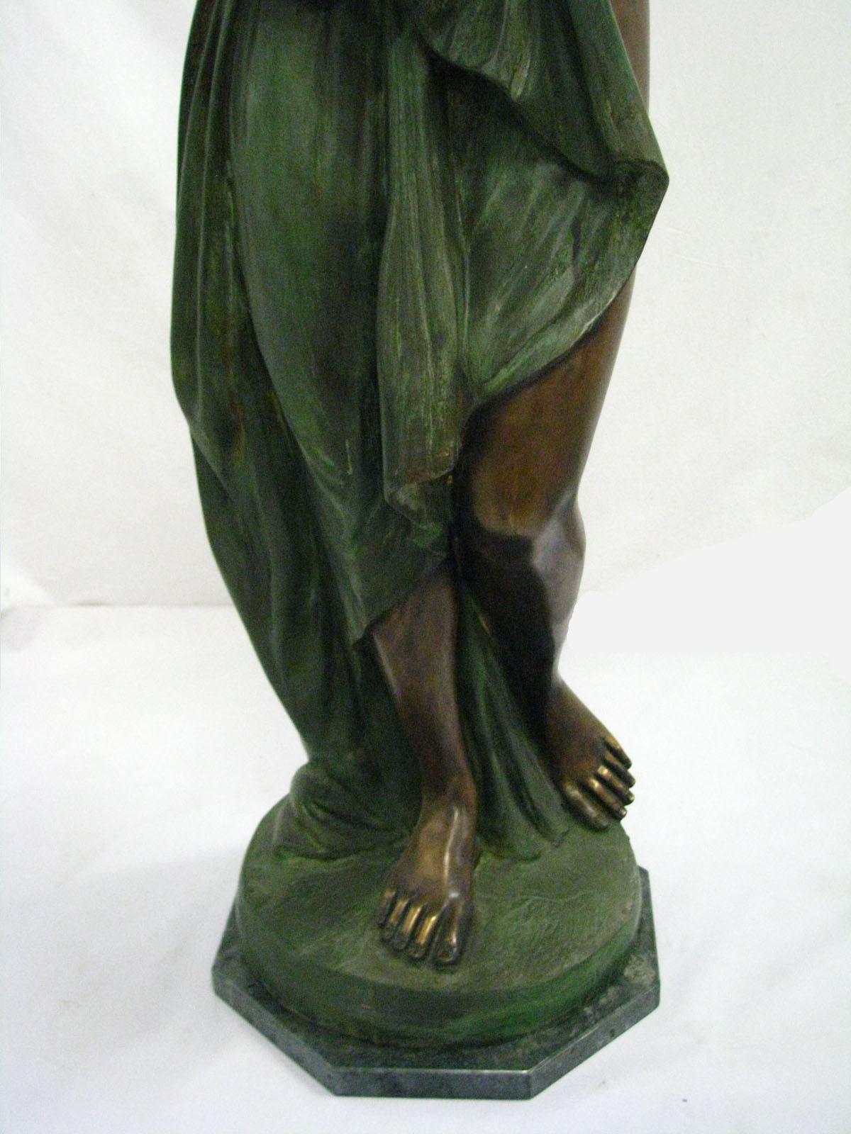 Sculpture en bronze « Vénus Italica » signée « Canova » Bon état - En vente à Liverpool, GB