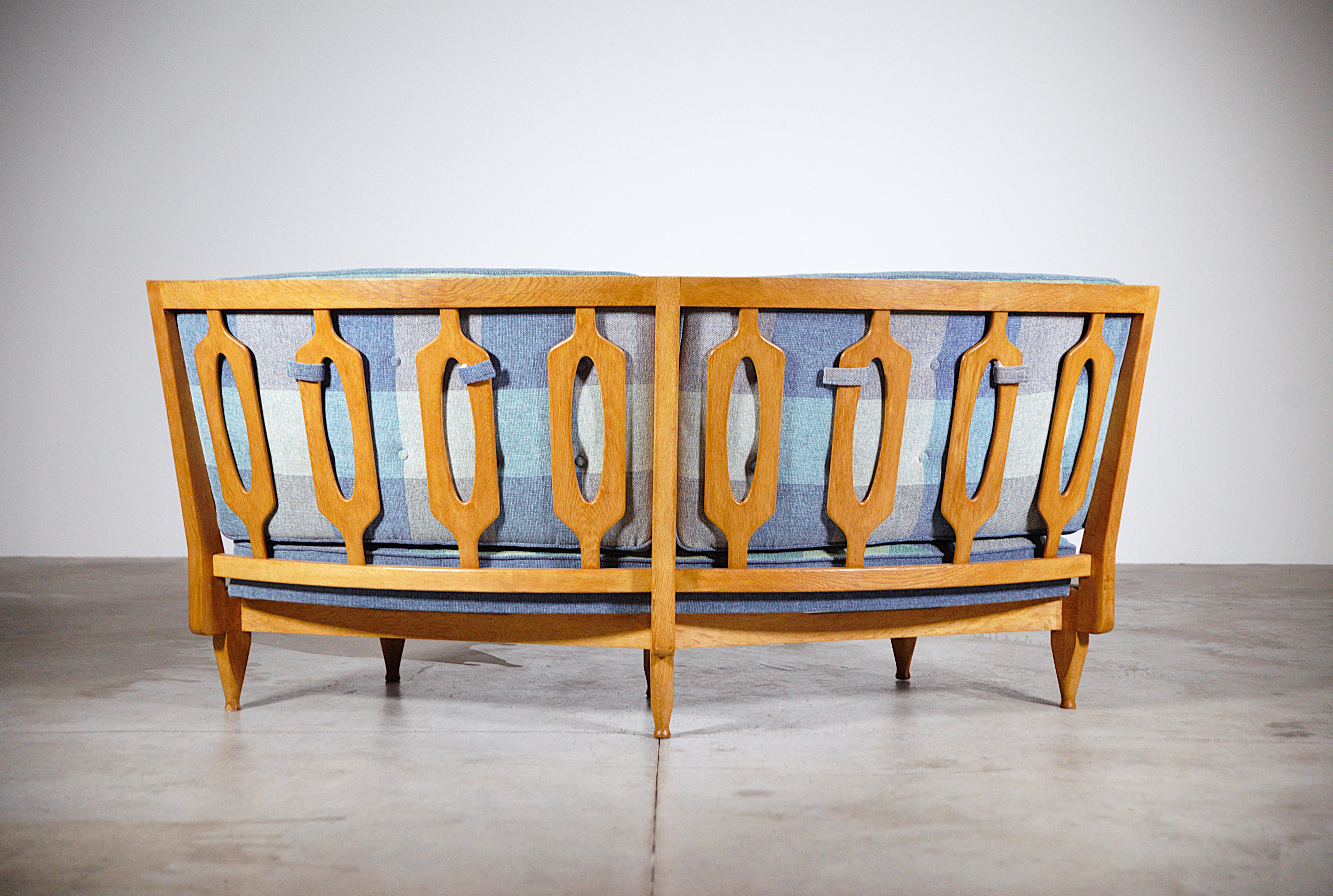 Sofa „ Veronique“ aus Eiche von Guillerme & Chambron, Frankreich 1960er Jahre im Angebot 4