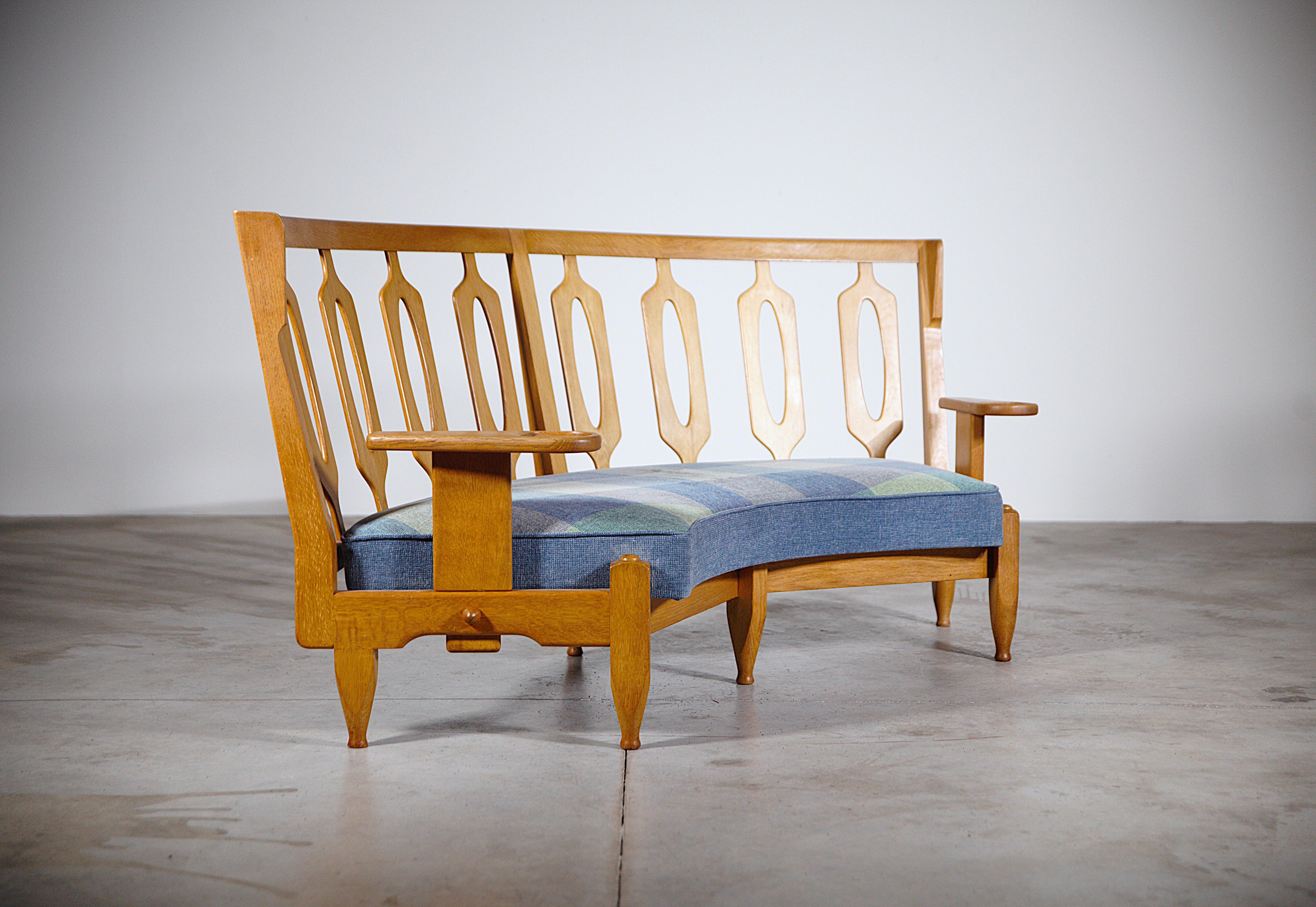 Sofa „ Veronique“ aus Eiche von Guillerme & Chambron, Frankreich 1960er Jahre im Angebot 2