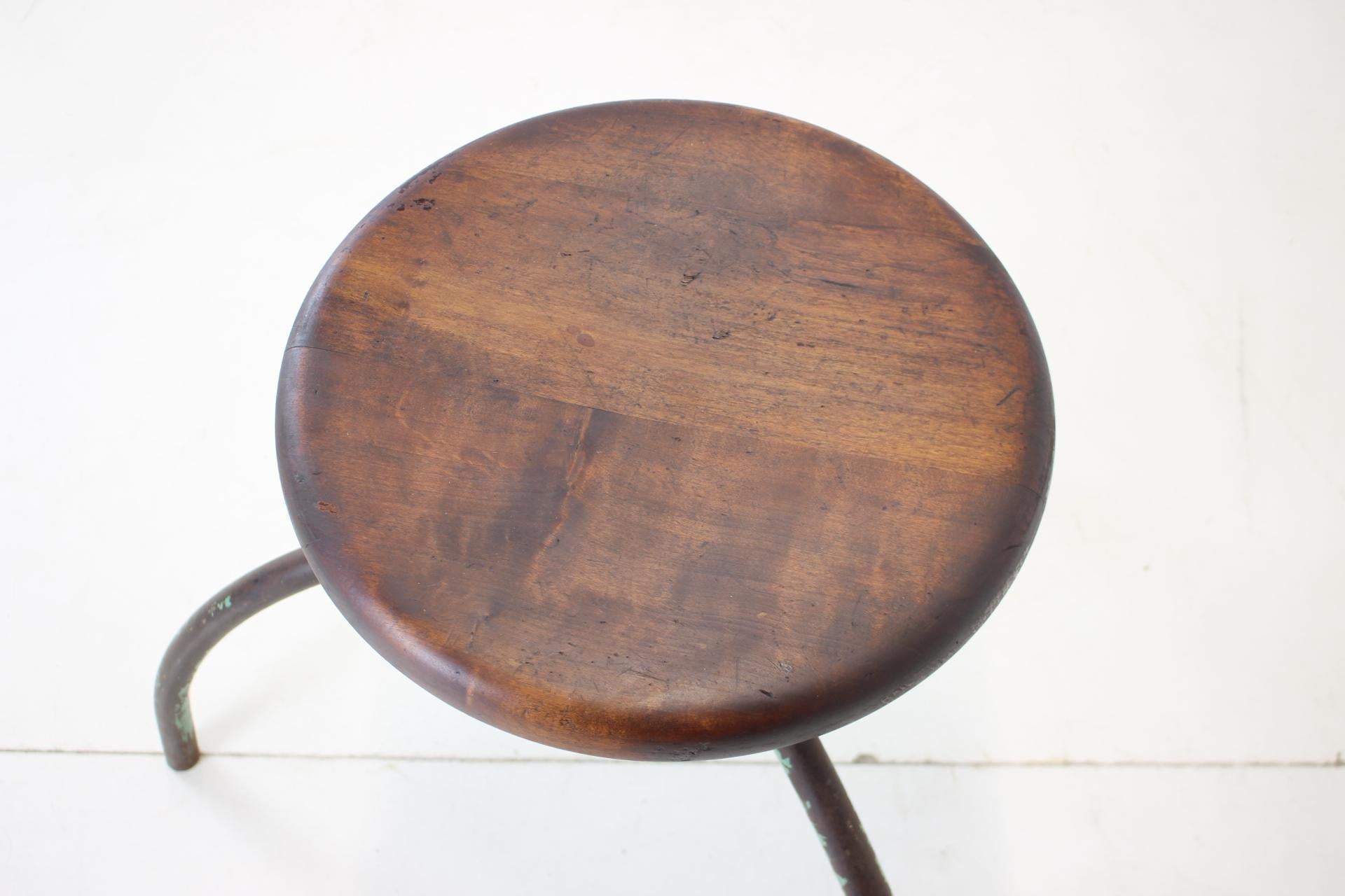 Vintage Adjustable Industrial Stool with Patina, 1950s In Good Condition In Praha, CZ