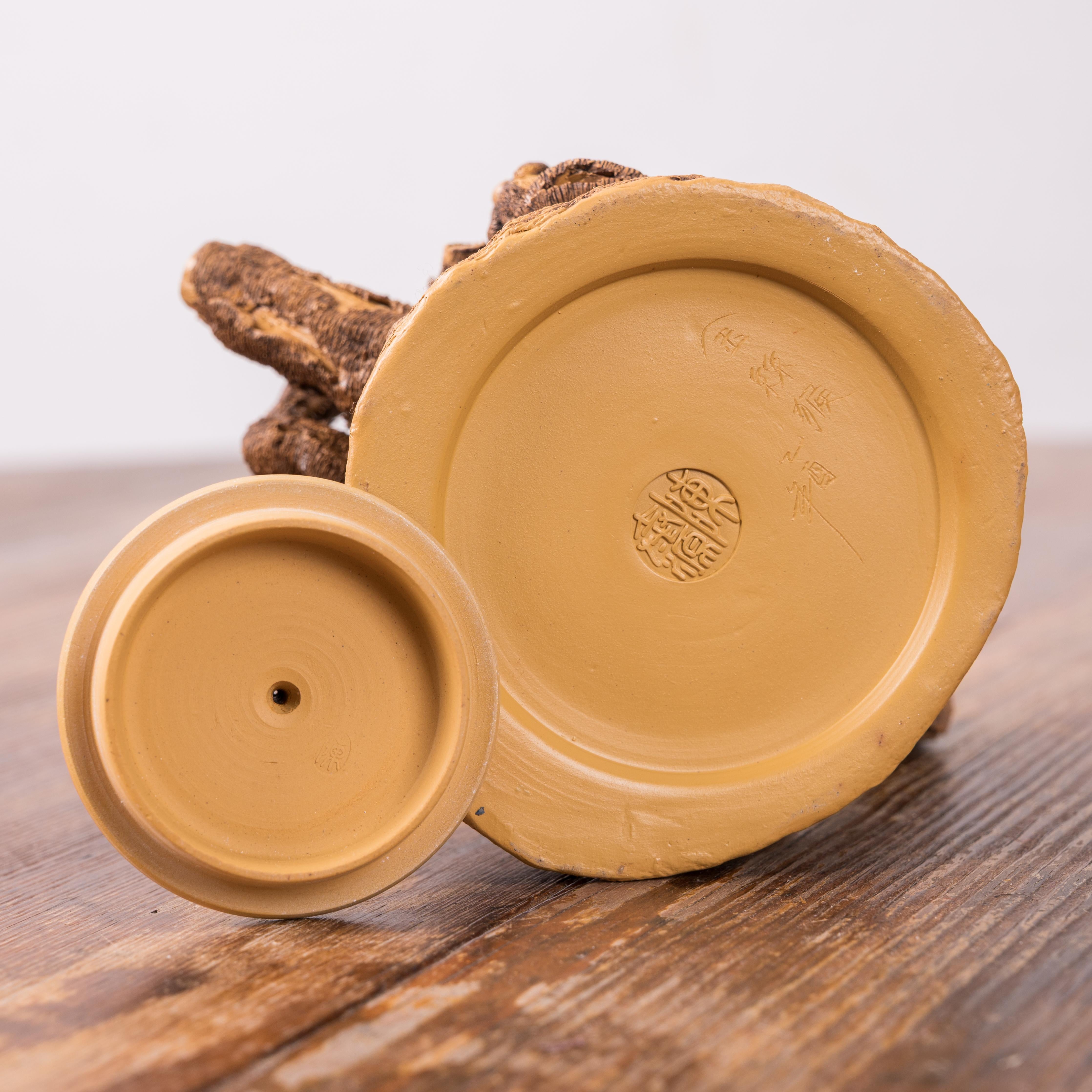 陳泰源 Yixing Zisha ‘Tree Stump' Tea Pot For Sale 3