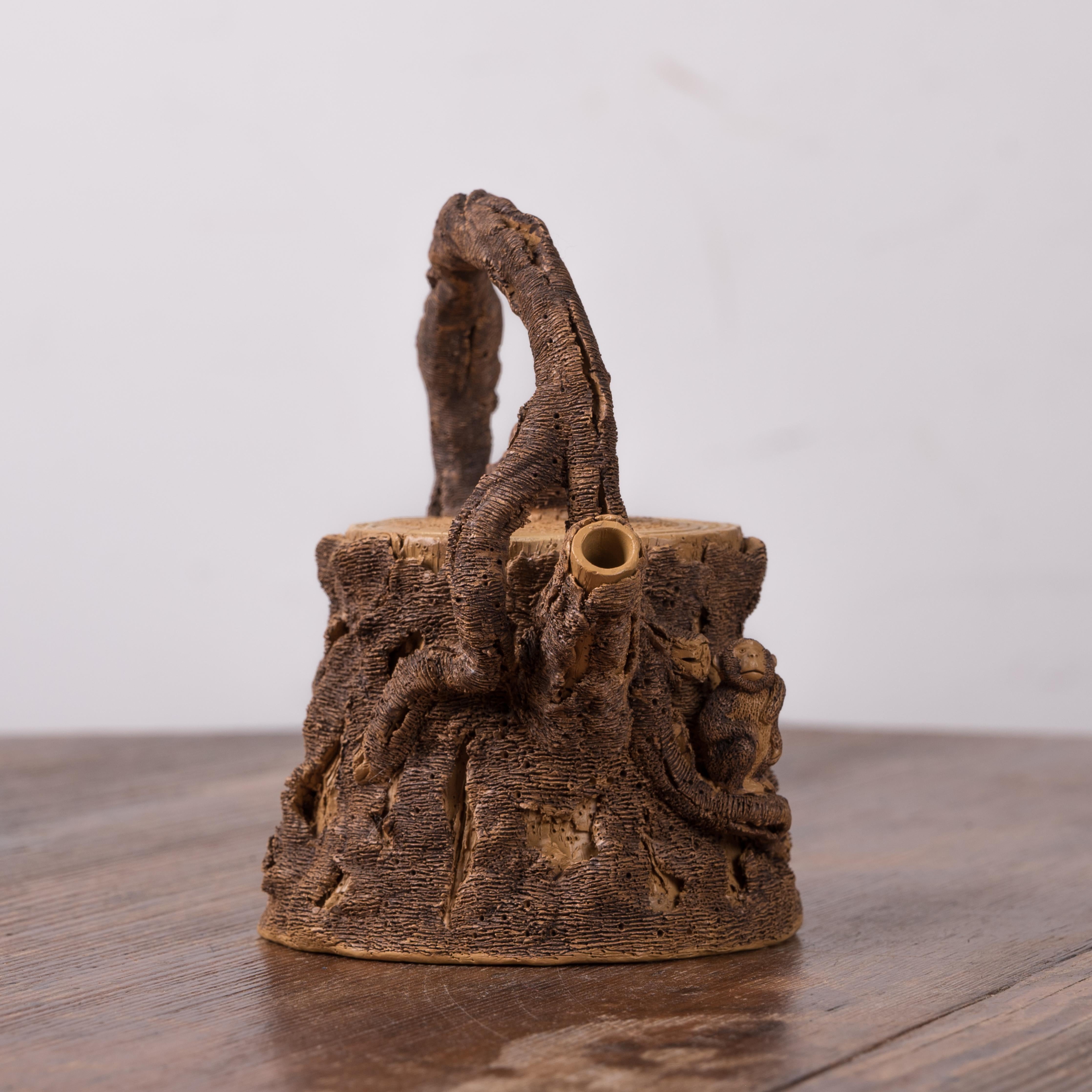 Ceramic 陳泰源 Yixing Zisha ‘Tree Stump' Tea Pot For Sale