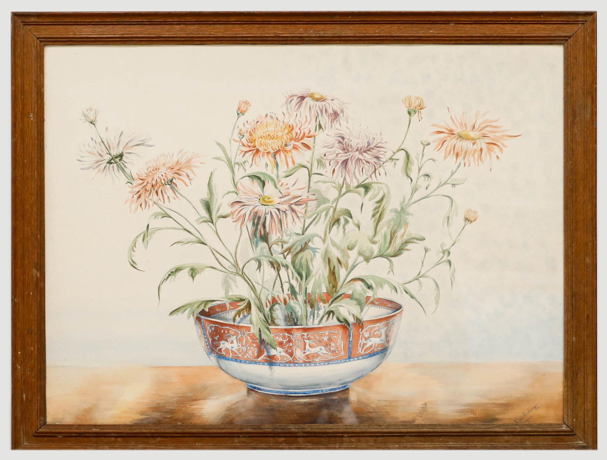 Unknown Still-Life – Winifred Barkaway (1915-2010) - 1946 Aquarell, Chrysantheme und Porzellan