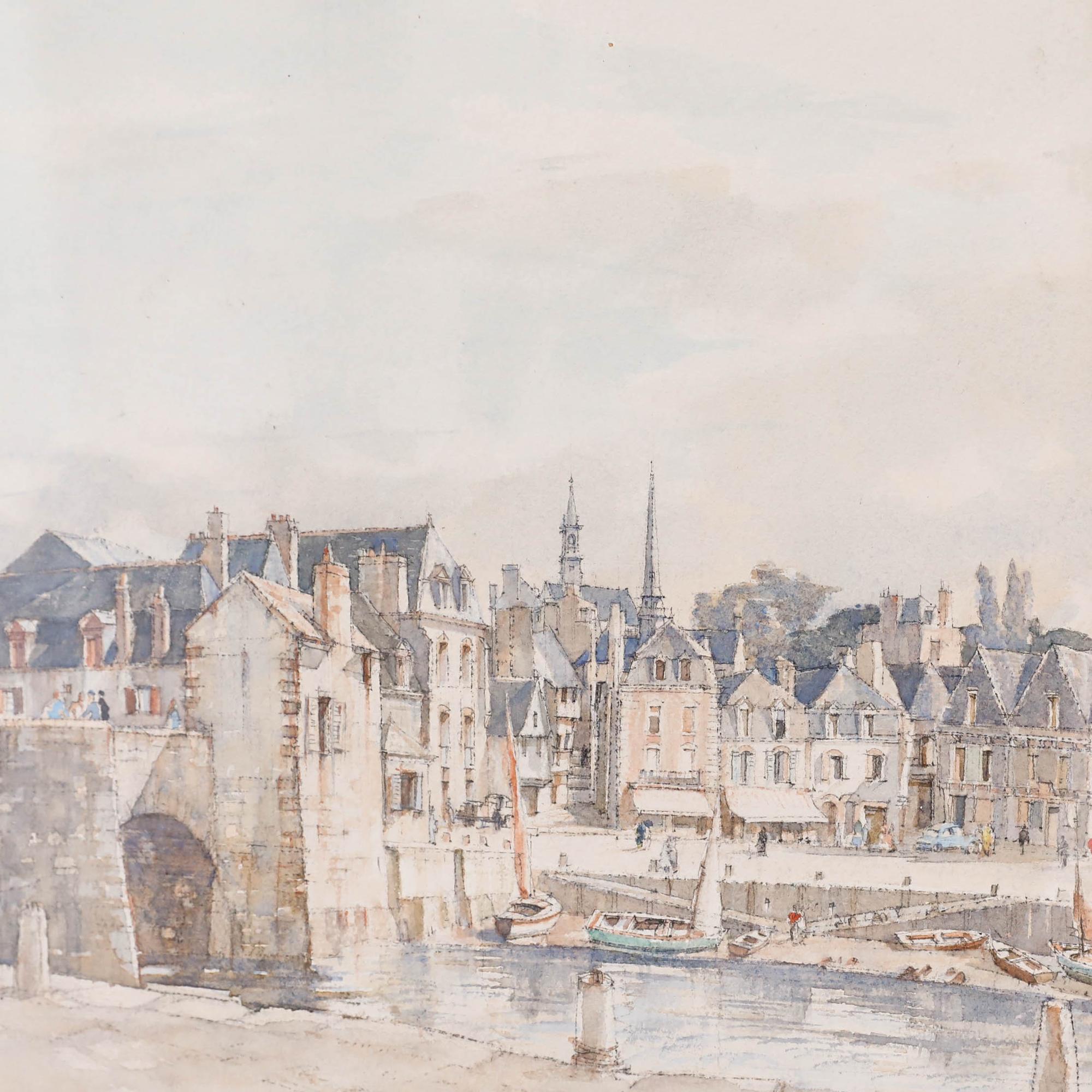 Une aquarelle et graphite finement détaillée de Sir Henry George Rushbury R.A. représentant le port pittoresque d'Auray, en France. Signé en bas à gauche. Bien présenté dans un cadre à effet doré. Sur papier aquarelle.