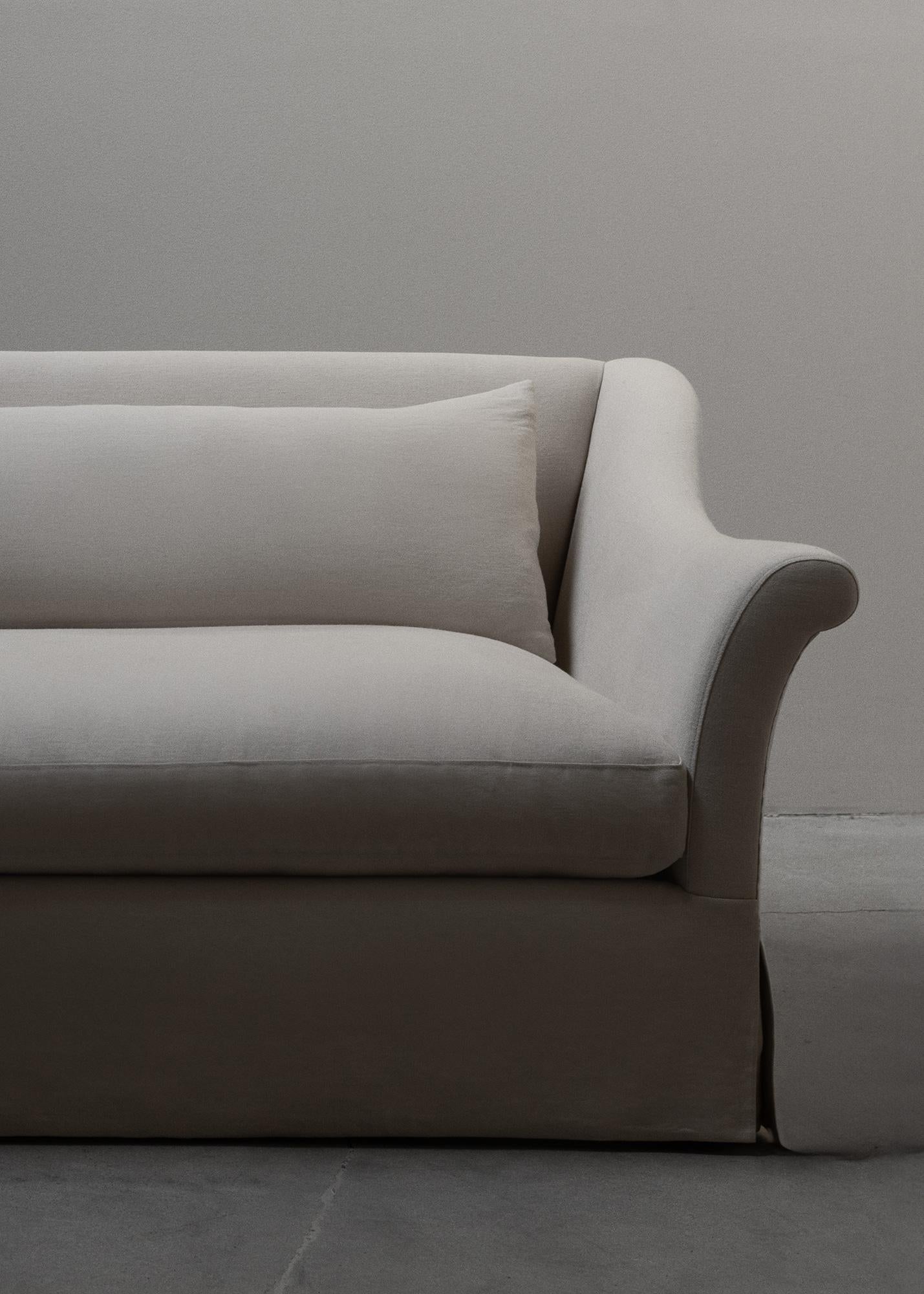 American 002 Classic Sofa - 8ft For Sale