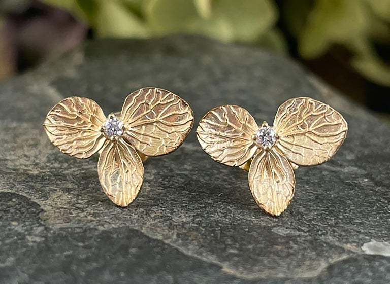 Hydrangea Stud Earrings - Gold