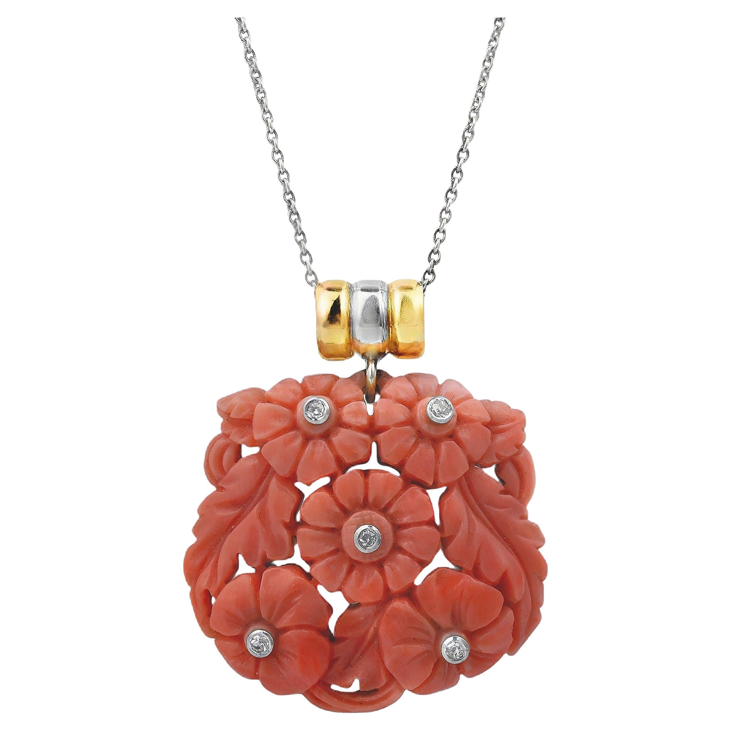 Collier pendentif corail avec diamant de 0,05 carat en or bicolore