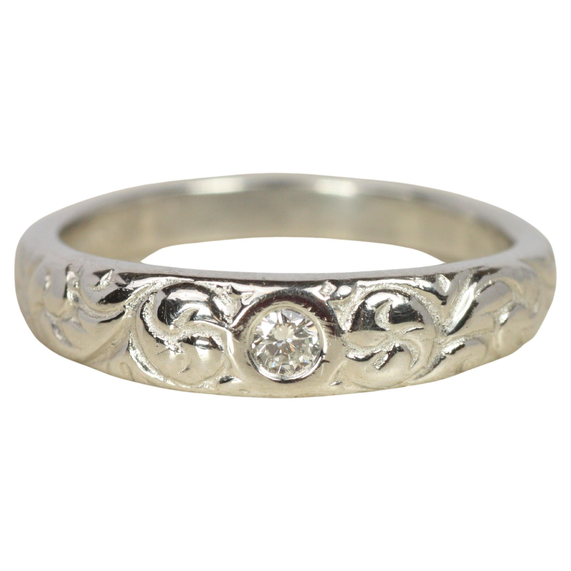 0.05 Carat Diamond Floral Pattern Platinum Solitaire Wedding Band Ring For Sale