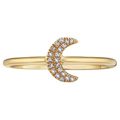 Anillo de moda de oro amarillo con racimo de diamantes lunares de 0,05 quilates