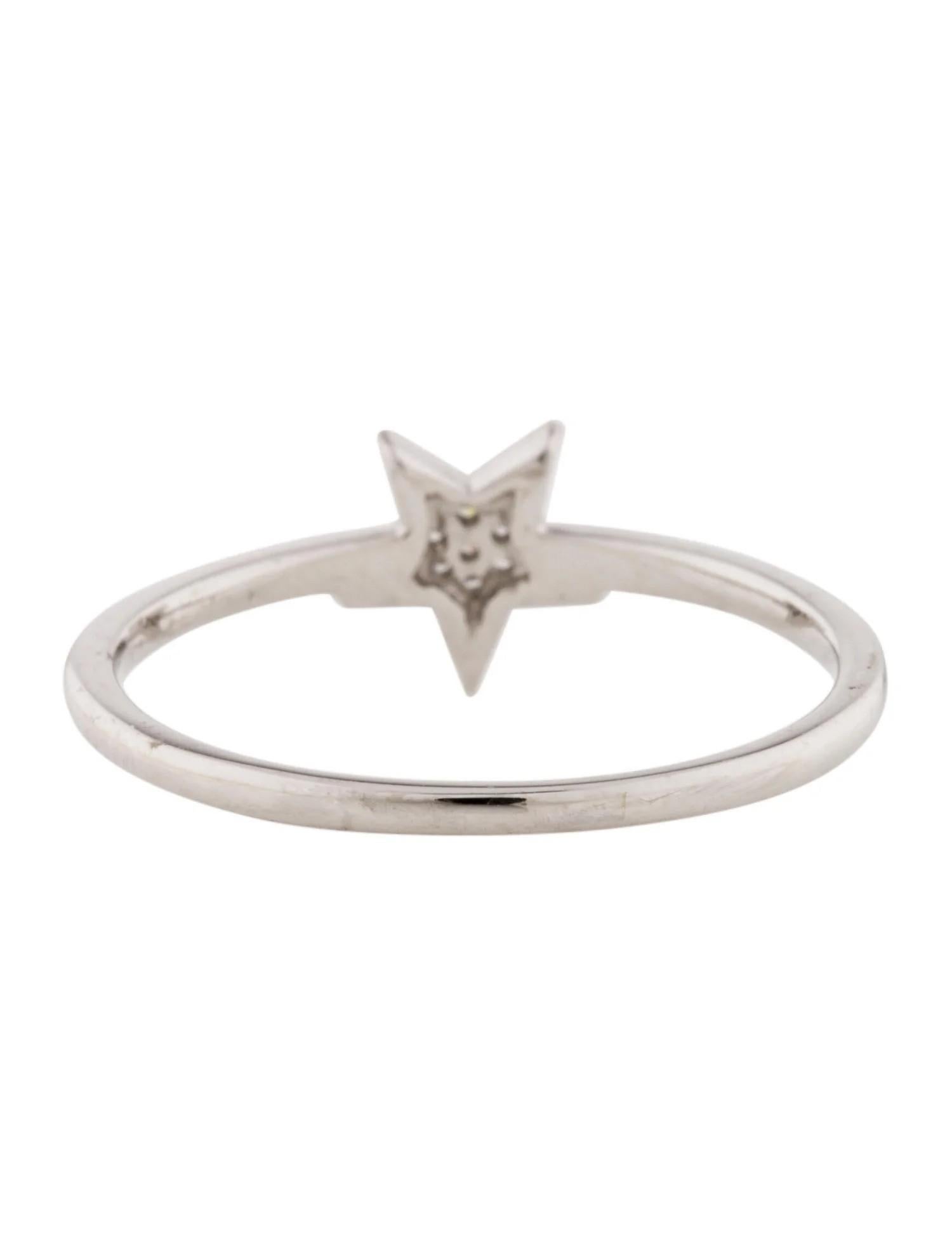 0.05 Carat Diamond Star Cluster White Gold Fashion Ring In New Condition For Sale In Great Neck, NY
