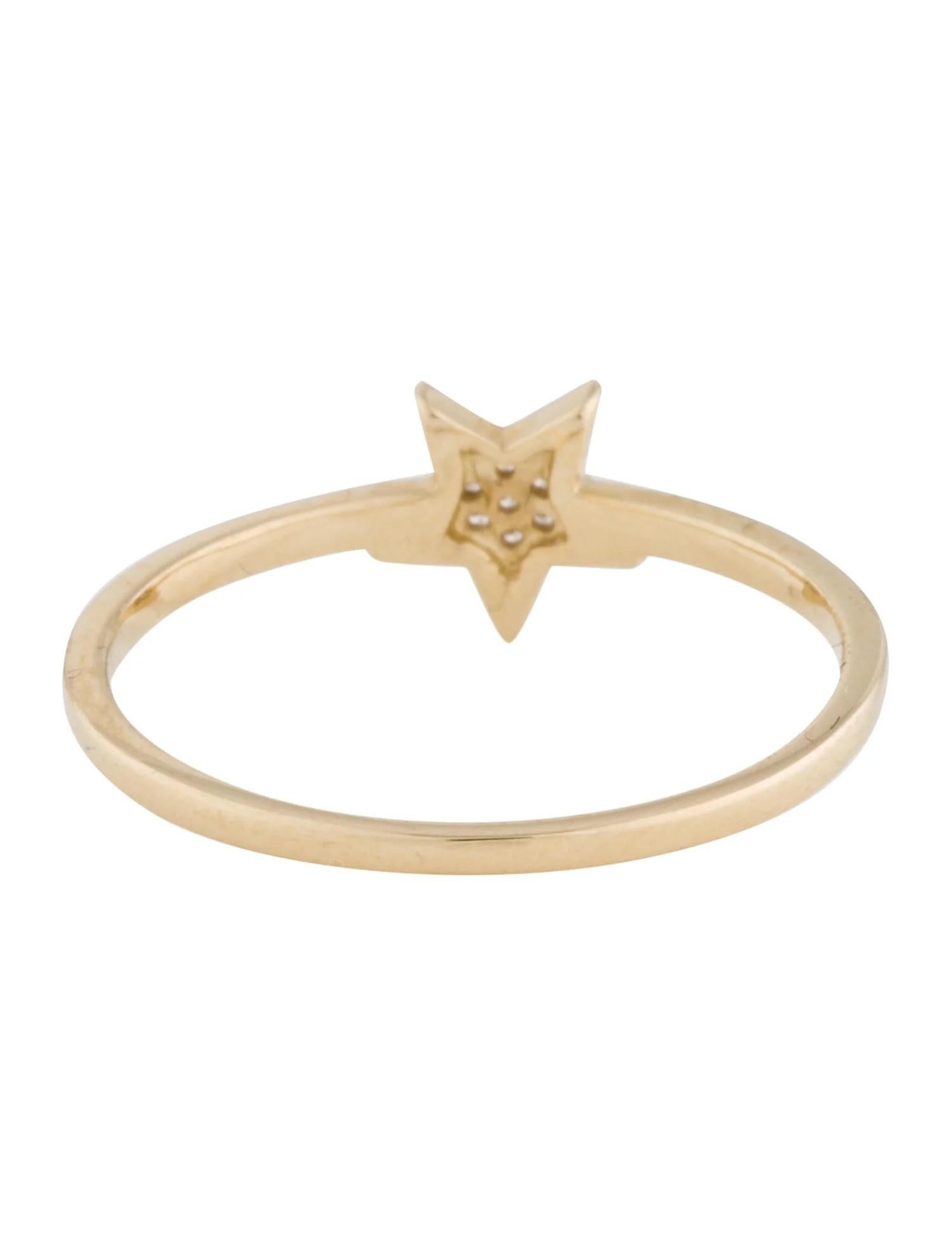 Women's 0.05 Carat Diamond Star Cluster Yellow Gold Fashion Ring For Sale