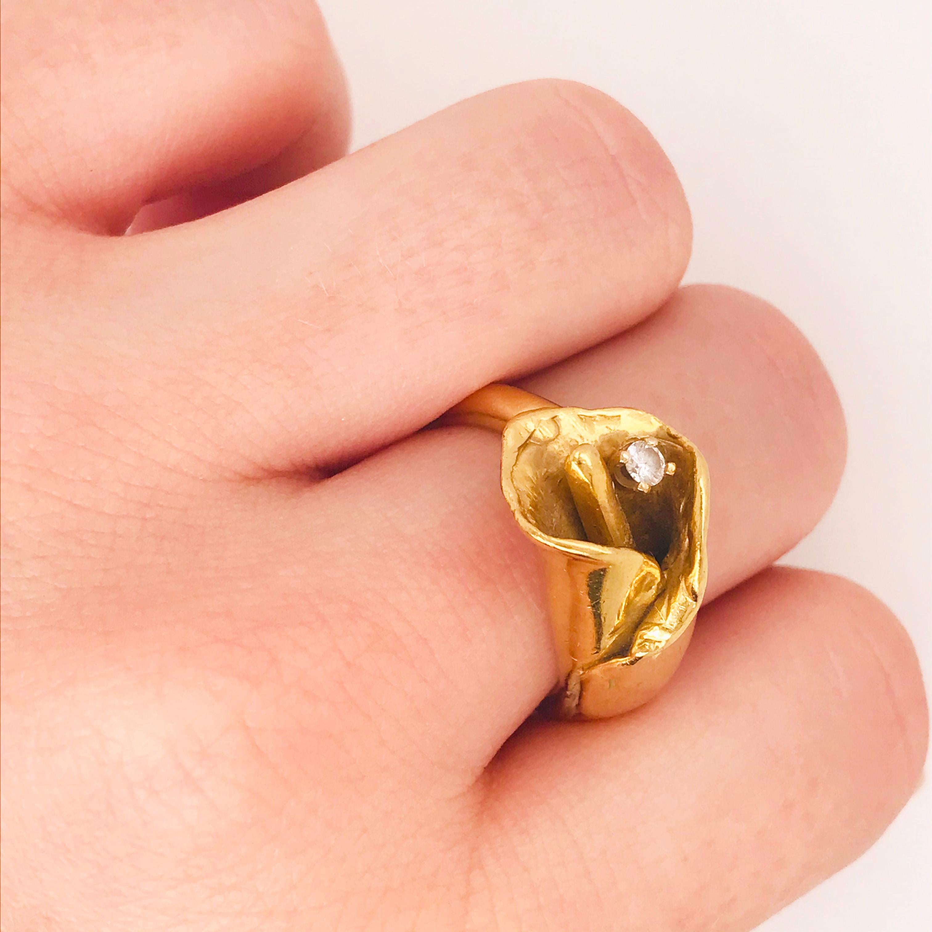 Women's 0.05 Carat Diamond Tulip Handmade Custom Estate Ring in 14 Karat Gold-1950’s For Sale