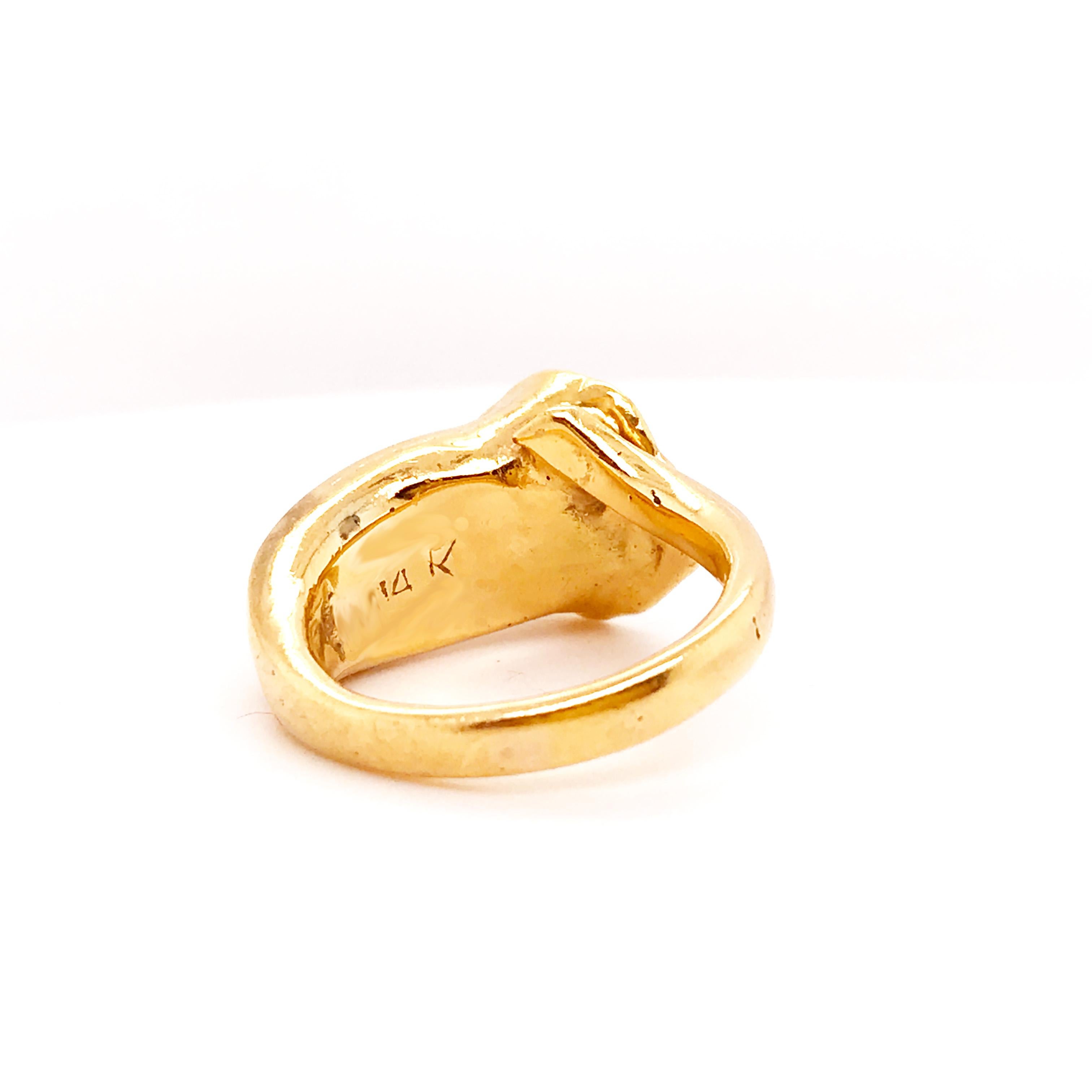 0.05 Carat Diamond Tulip Handmade Custom Estate Ring in 14 Karat Gold-1950’s For Sale 2